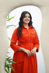 Robe rouge brique à coupe fluide