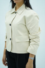 Trench Court Écru à Boutons Noirs