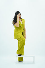 Ensemble tailleur sans manches vert anis