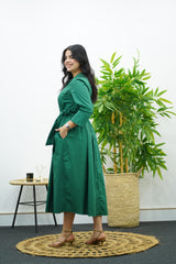Robe midi vert émeraude à ceinture