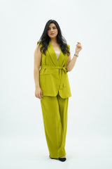 Ensemble tailleur sans manches vert anis
