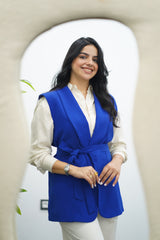 Gilet sans manches ceinturé – bleu