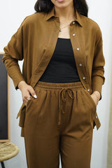 Ensemble Marron en lin chemise & pantalon – Élégance décontractée