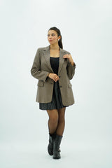 Veste à carreaux noire et beige