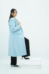 Manteau bleu ciel long