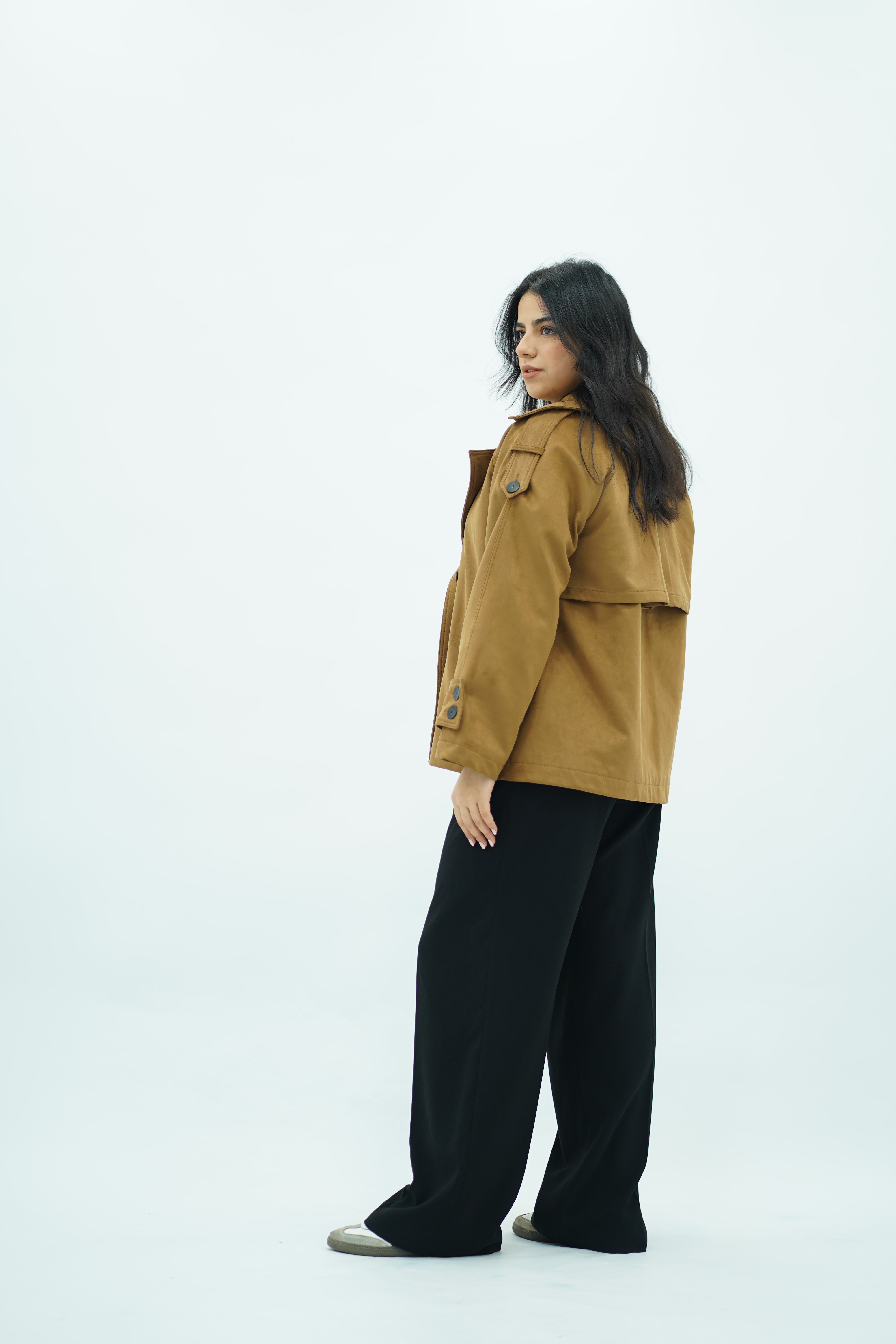 Trench court Camel en Faux Daim