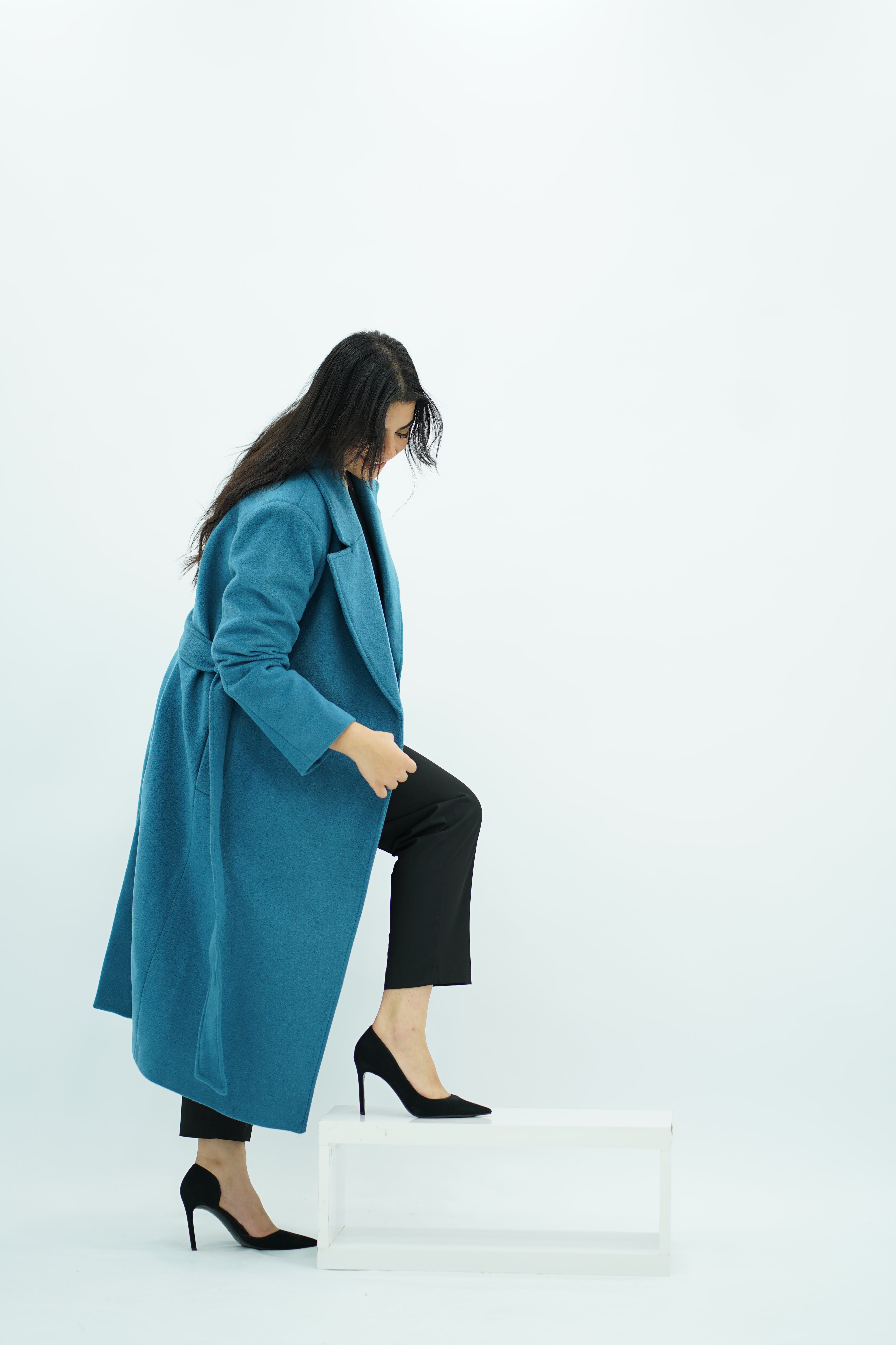 Manteau ajusté avec ceinture