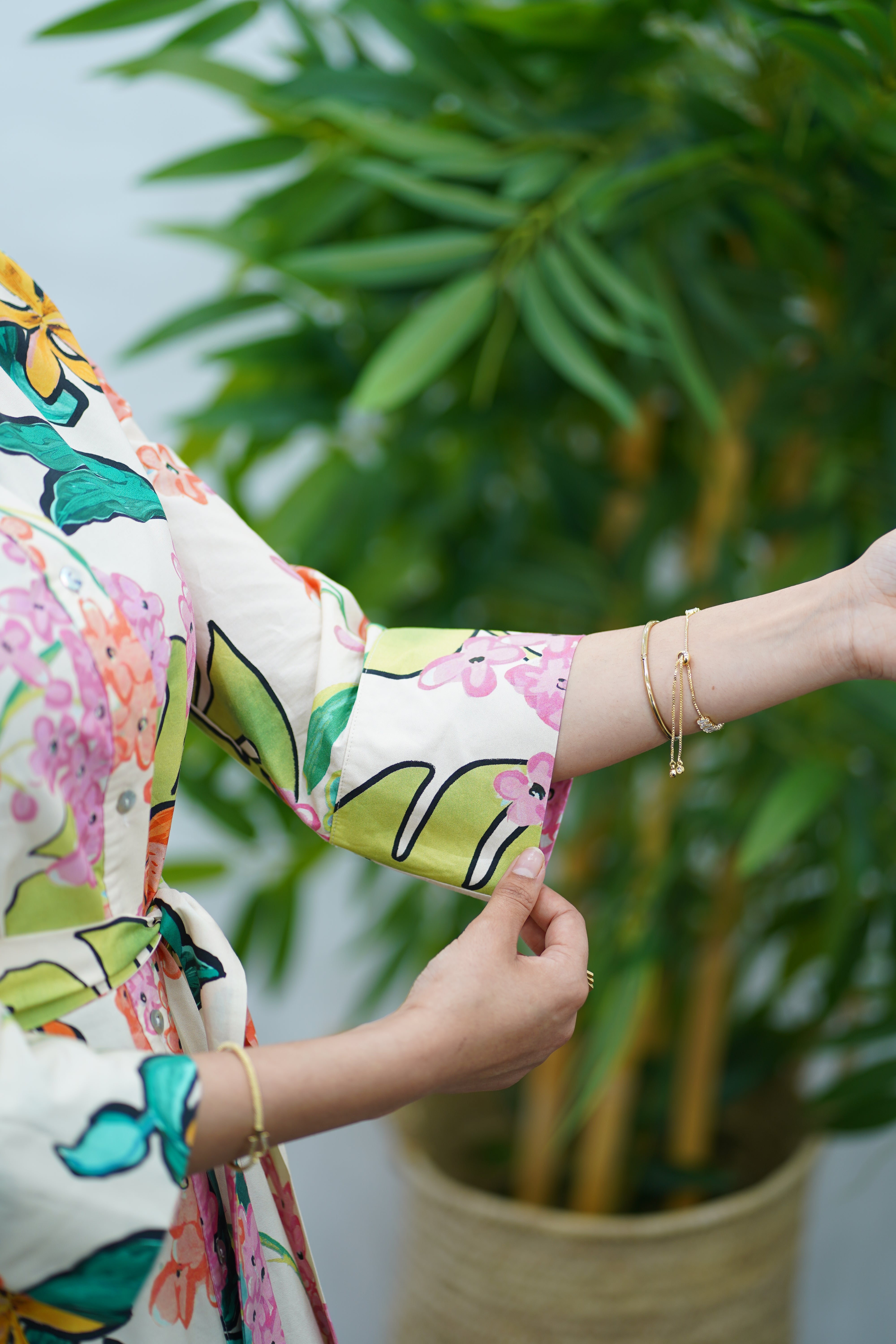 Robe Florale avec Ceinture – Élégance Naturelle
