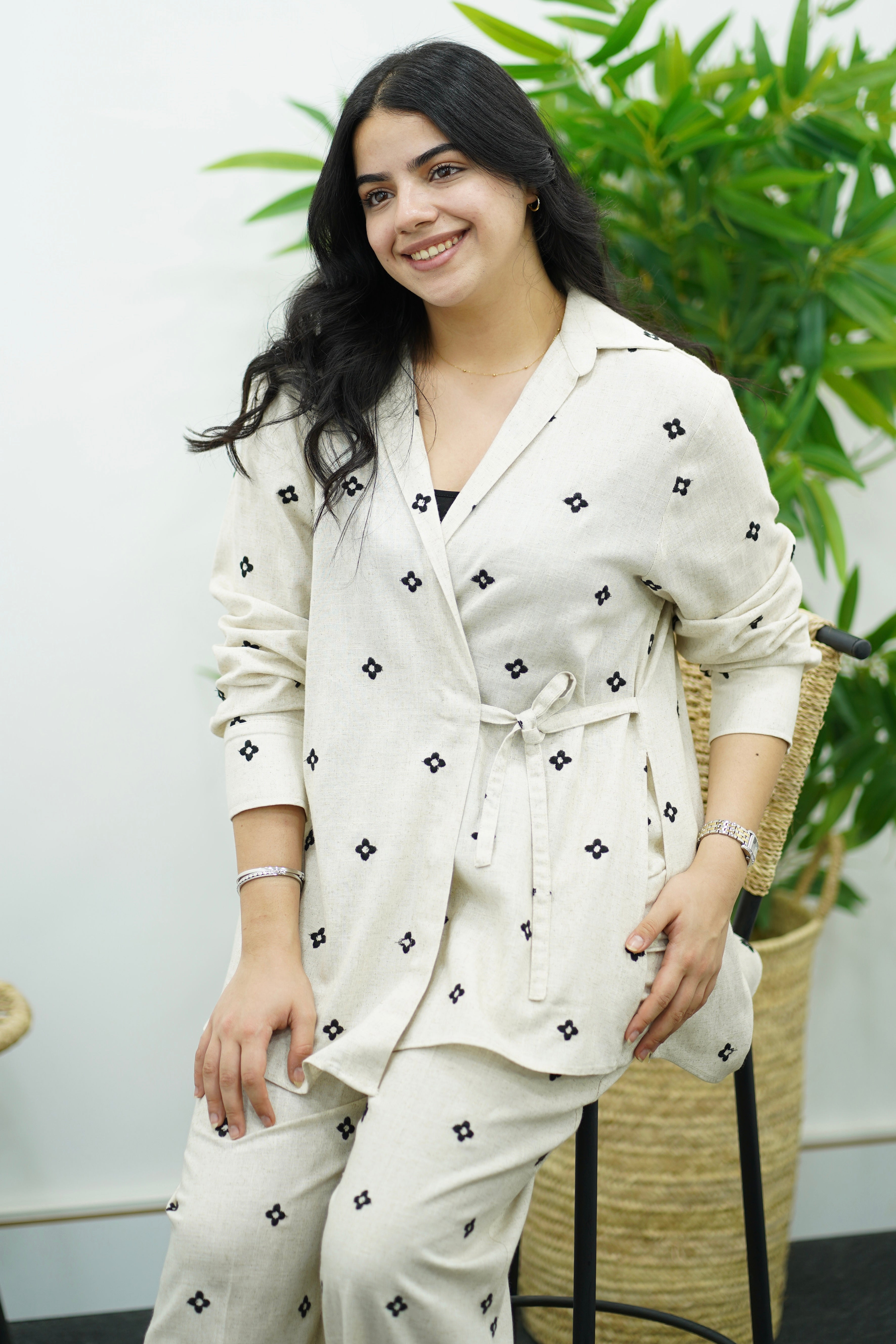 Ensemble en Lin Brodé avec Ceinture