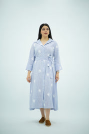 Robe Bleu ciel brodée
