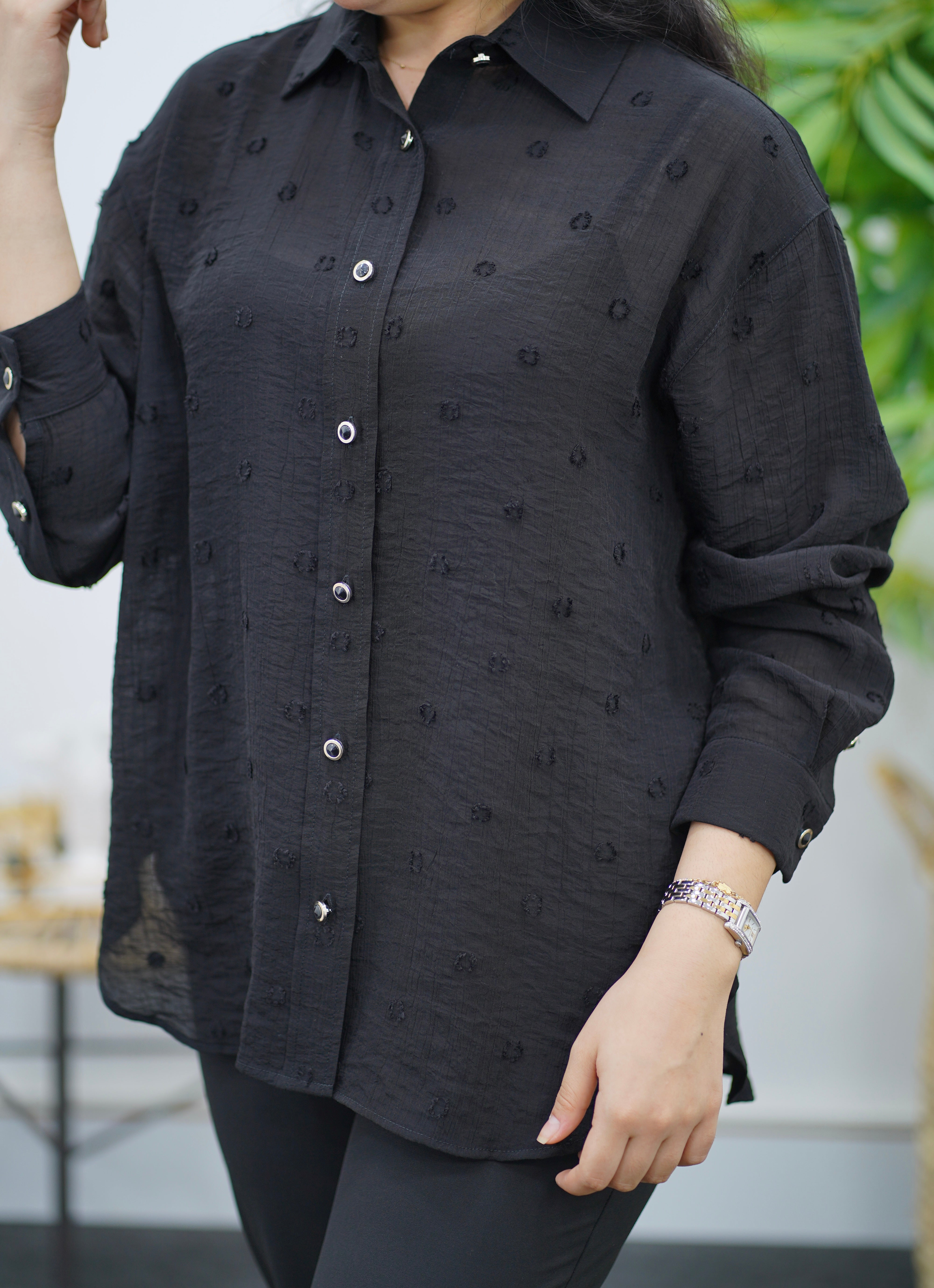 Chemise Noire à motifs discrets