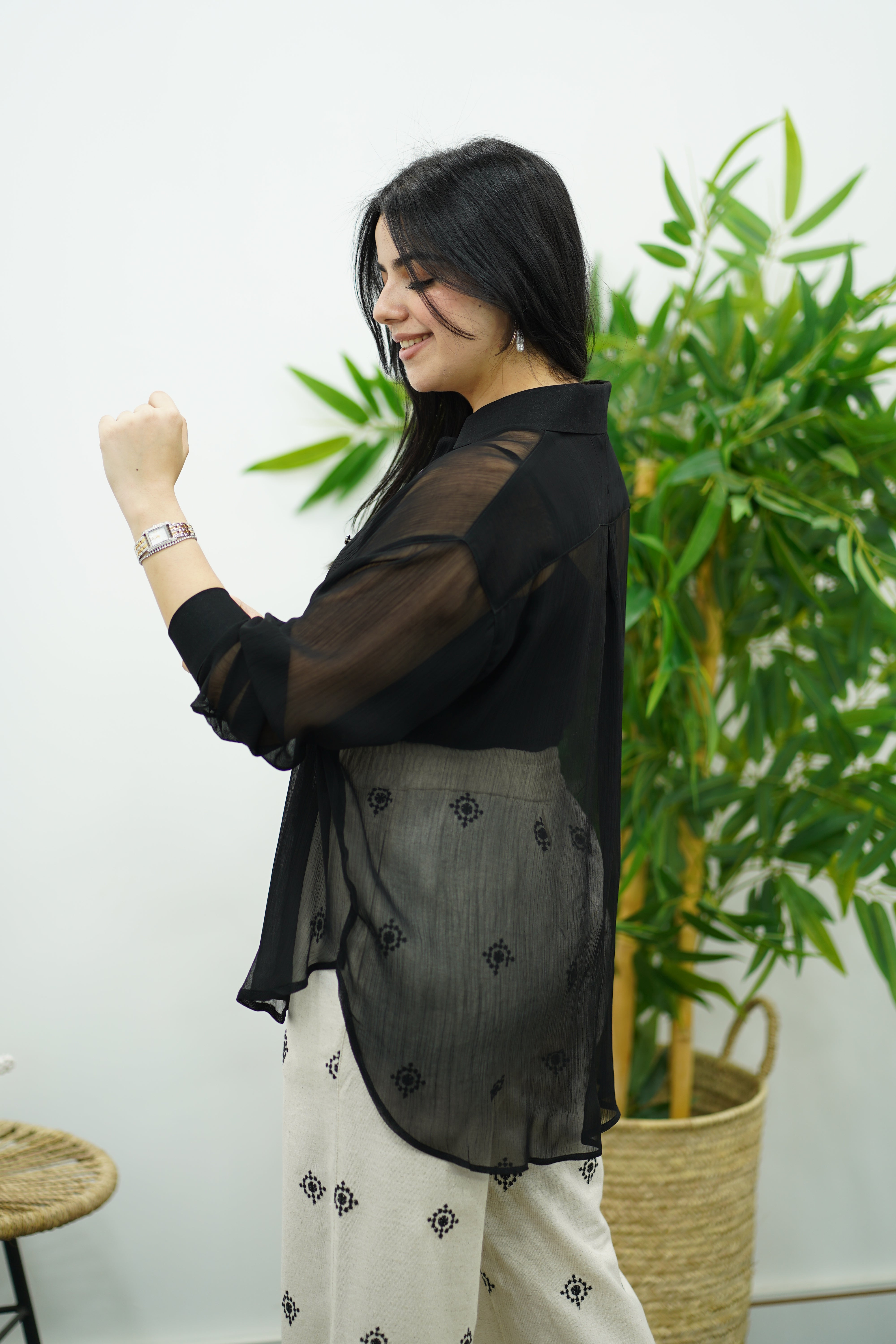 Pantalon en lin brodé noir