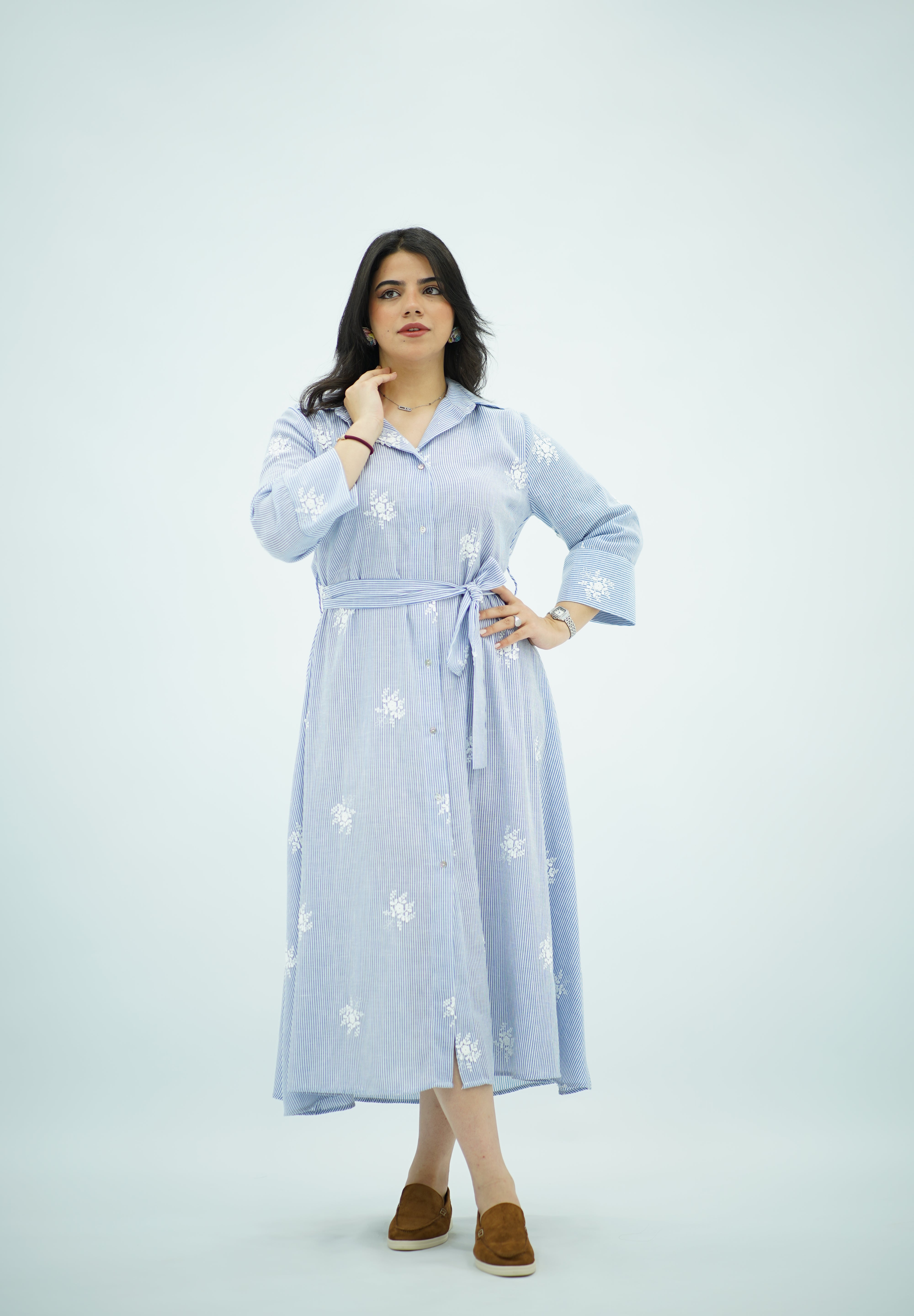 Robe Bleu ciel brodée