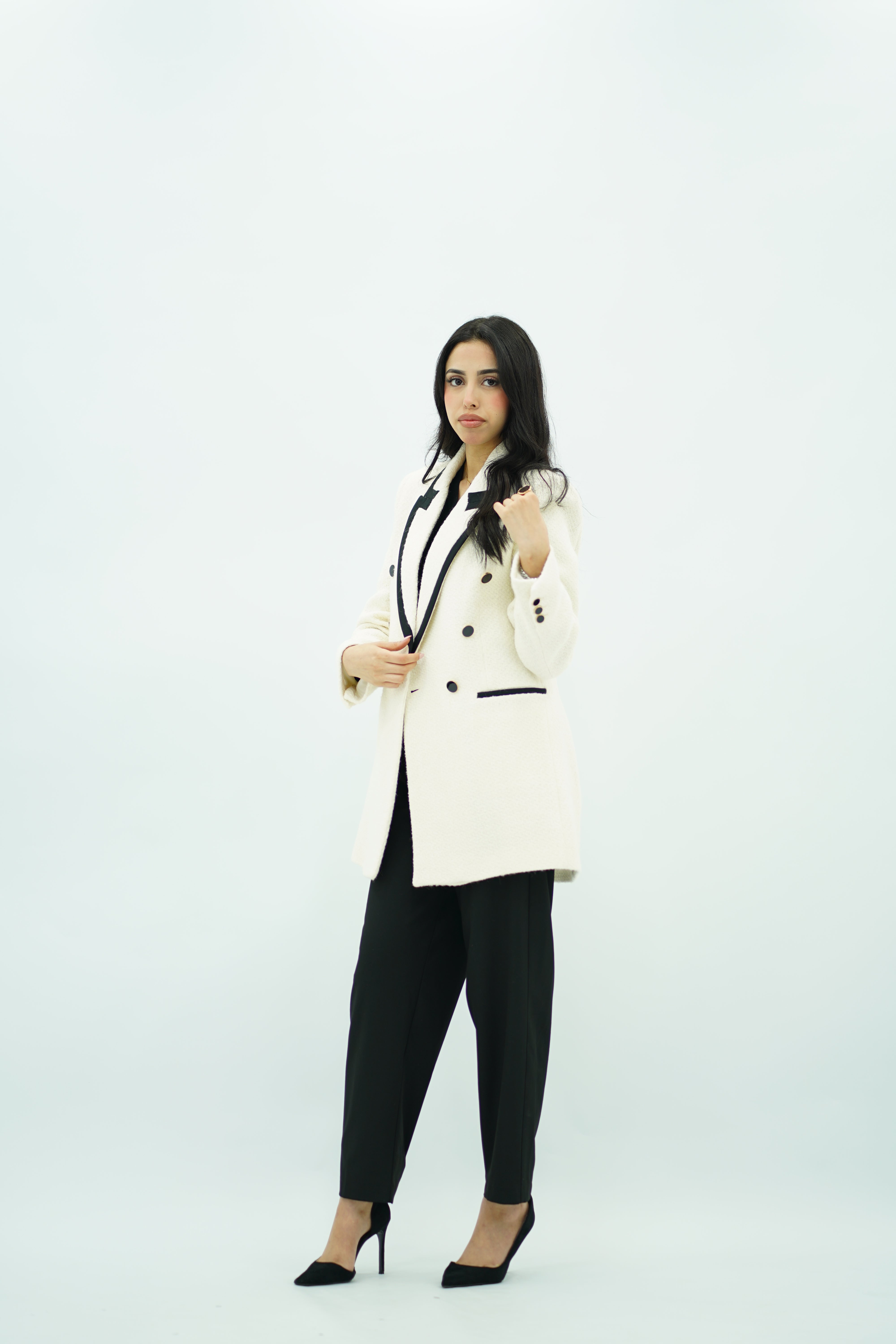 Veste Élégance Bicolore – Chic Intemporel ✨