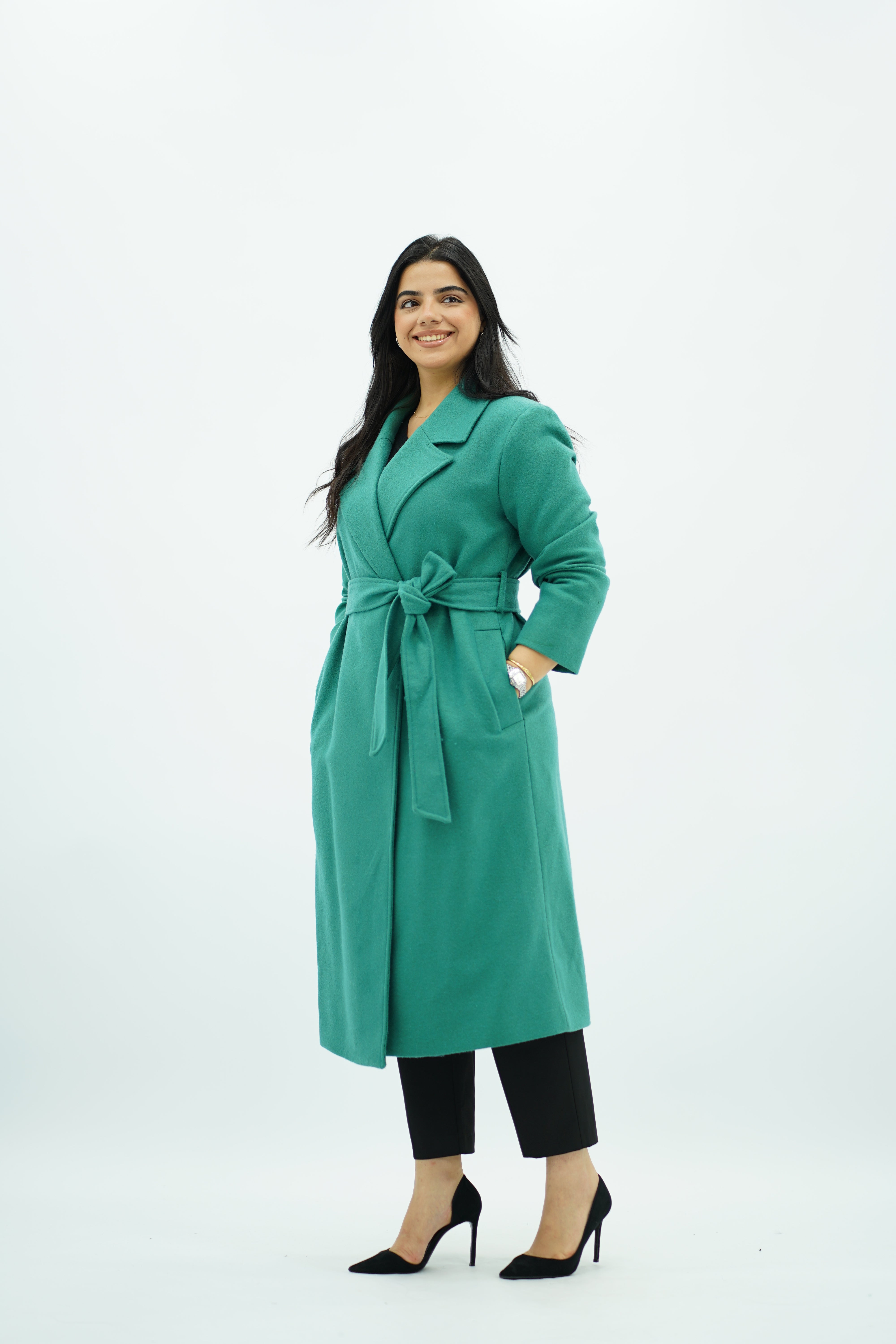 Manteau ajusté avec ceinture