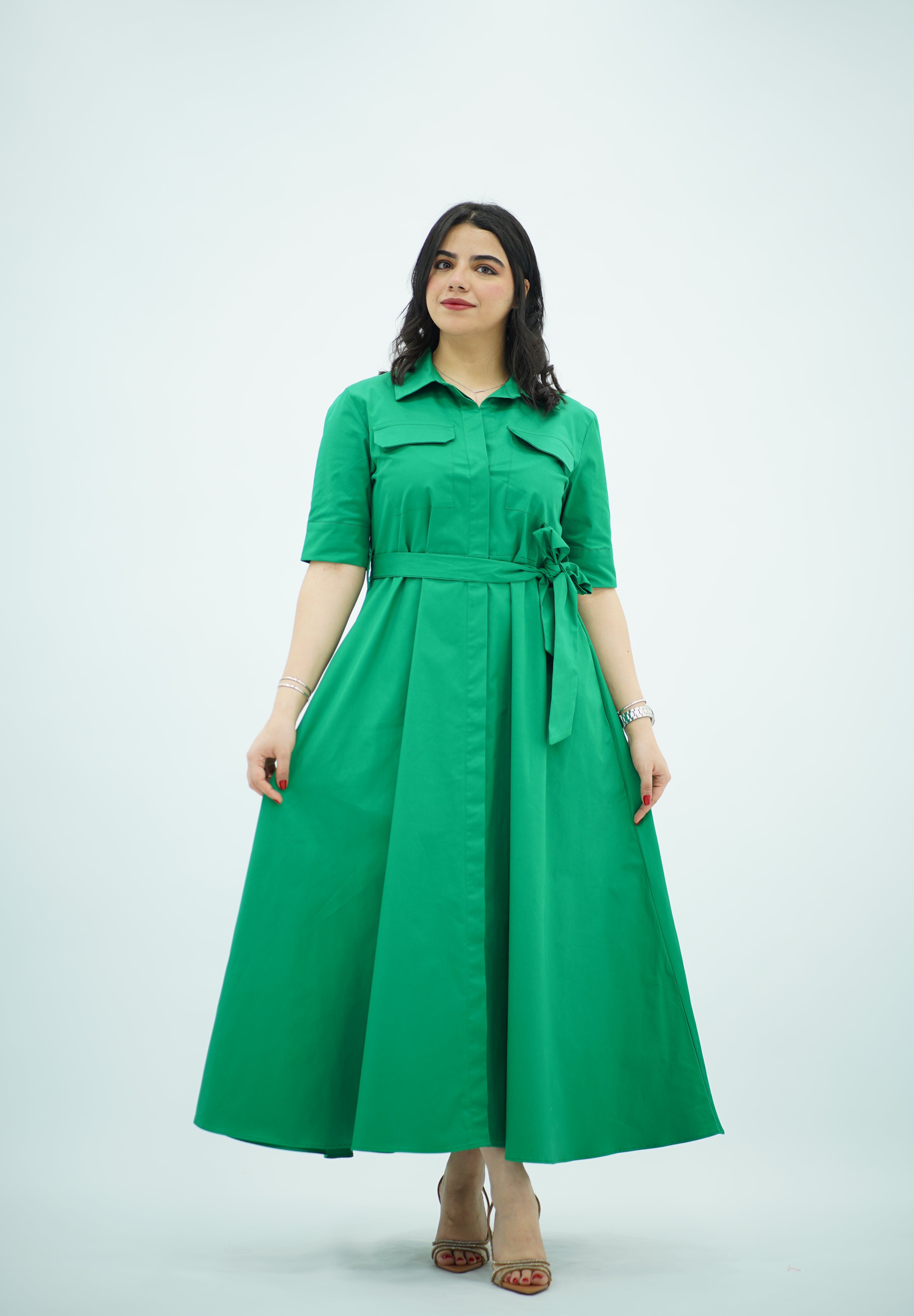 Robe chemise midi ceinturée 💚