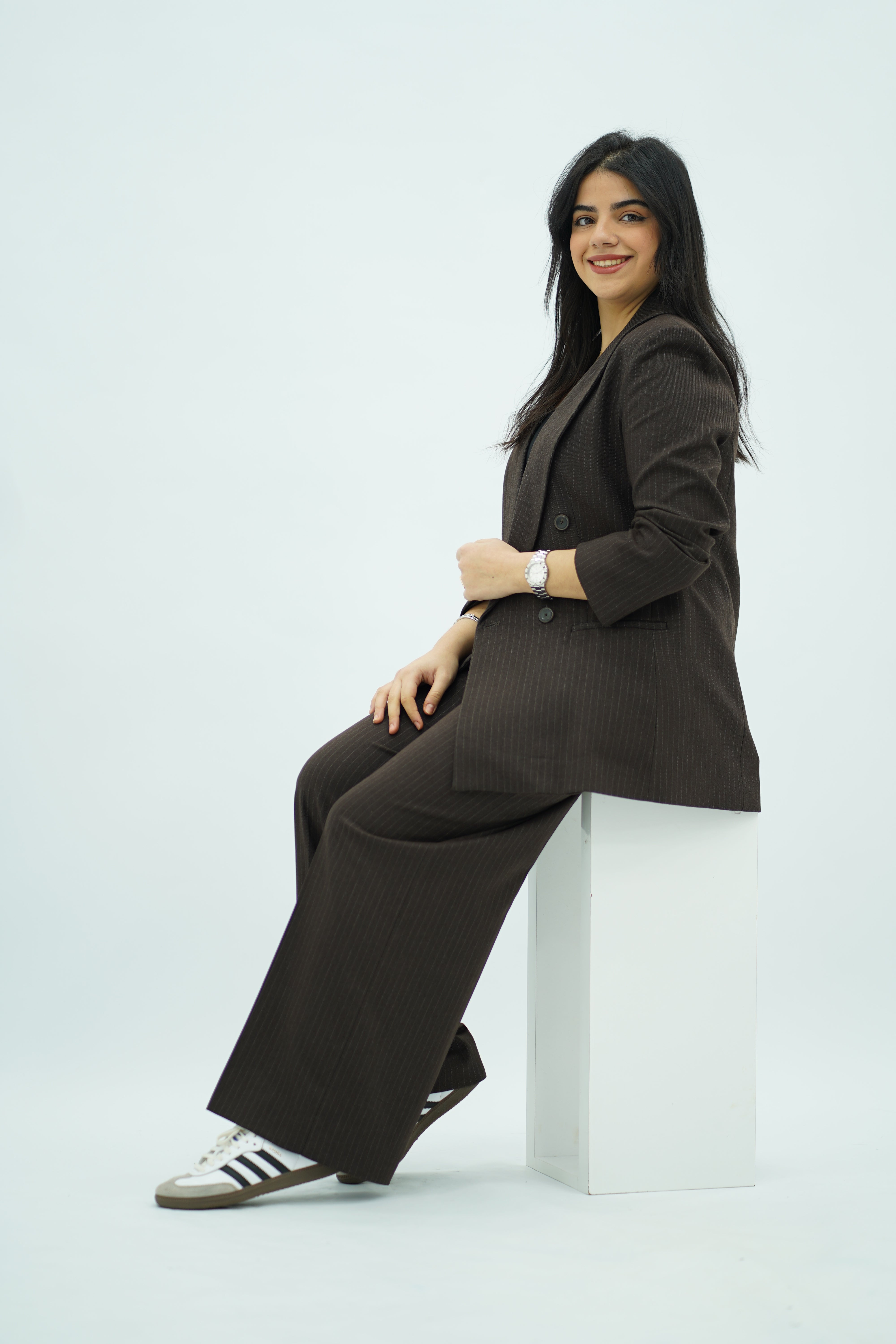 Tailleur à fines rayures