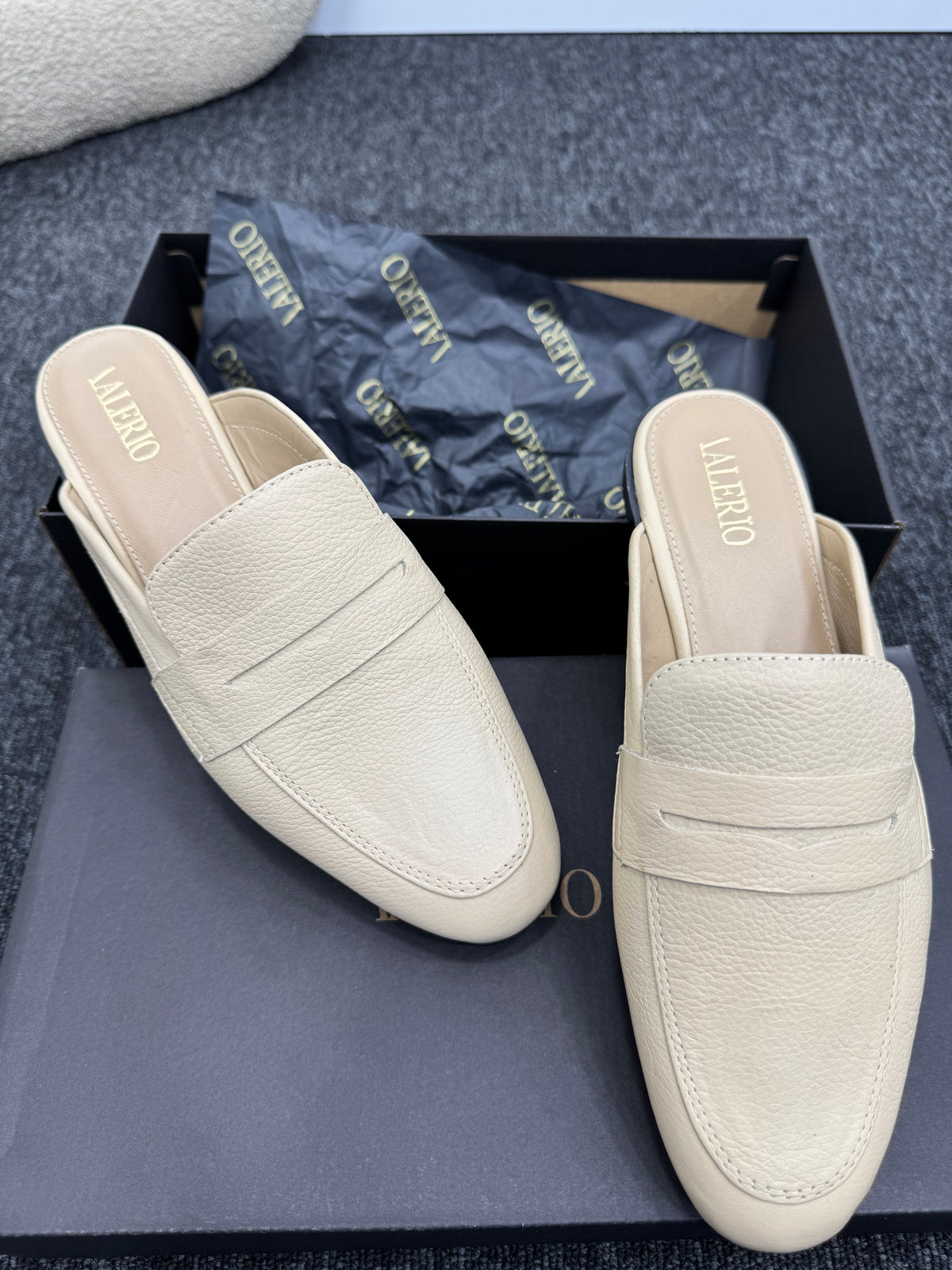 Mules en cuir 100% véritable - blanc cassé