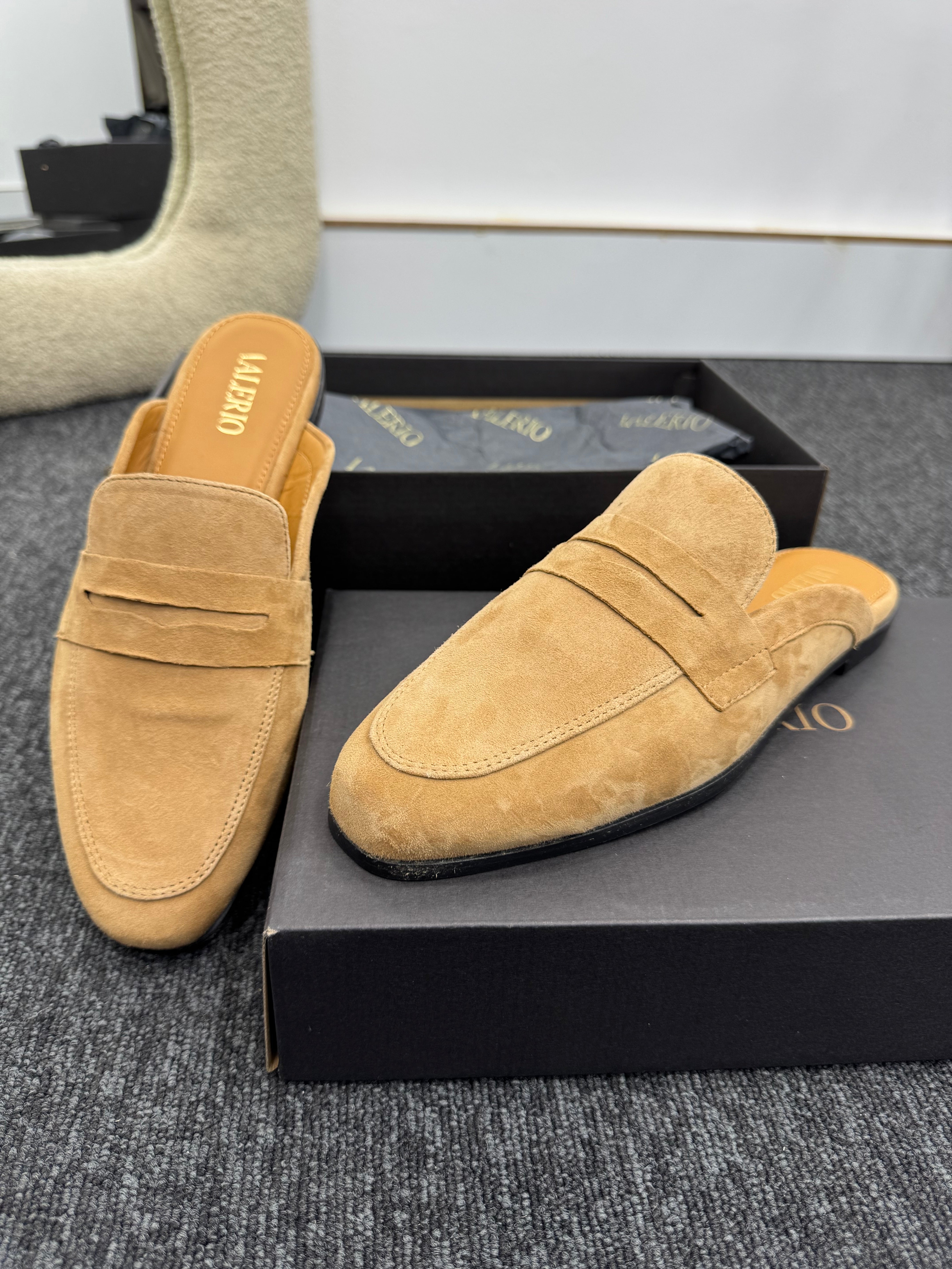 Mules en cuir daim - beige