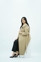 Manteau ajusté avec ceinture