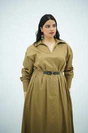 Robe chemise ceinturée vert olive