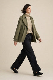 Trench Courte Vert Olive – Double Boutonnage