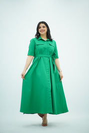 Robe chemise midi ceinturée 💚