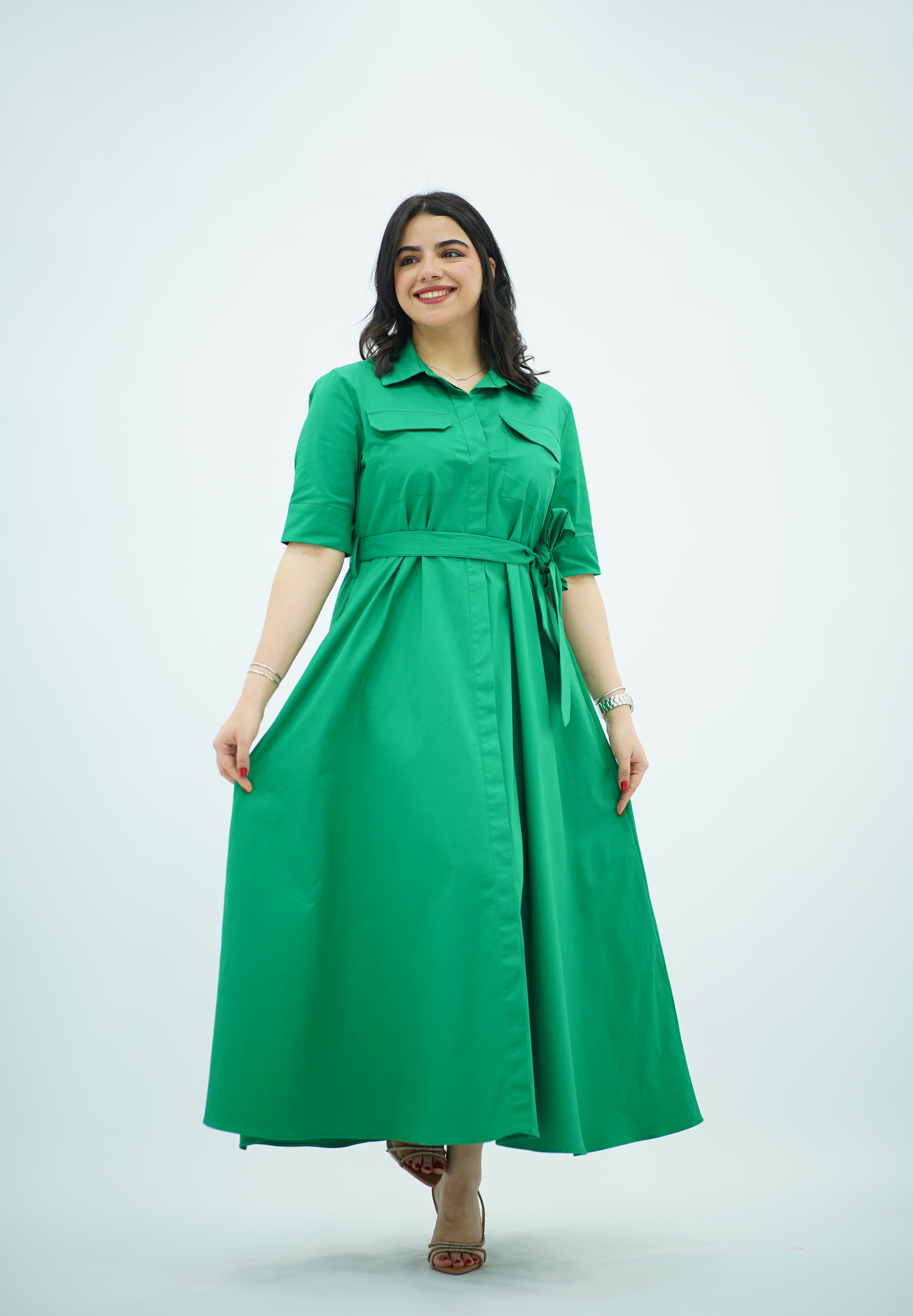 Robe chemise midi ceinturée 💚