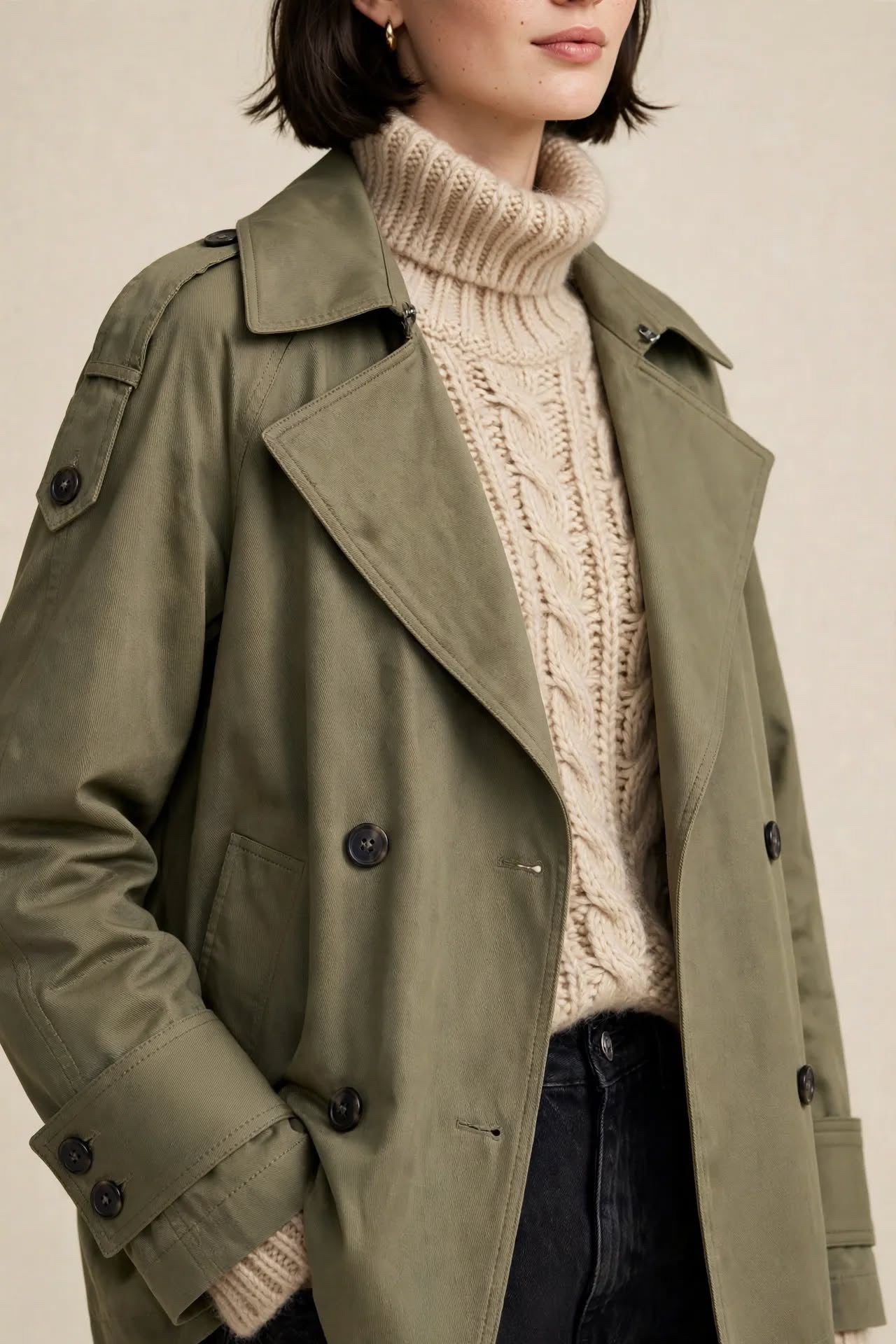 Trench Courte Vert Olive – Double Boutonnage