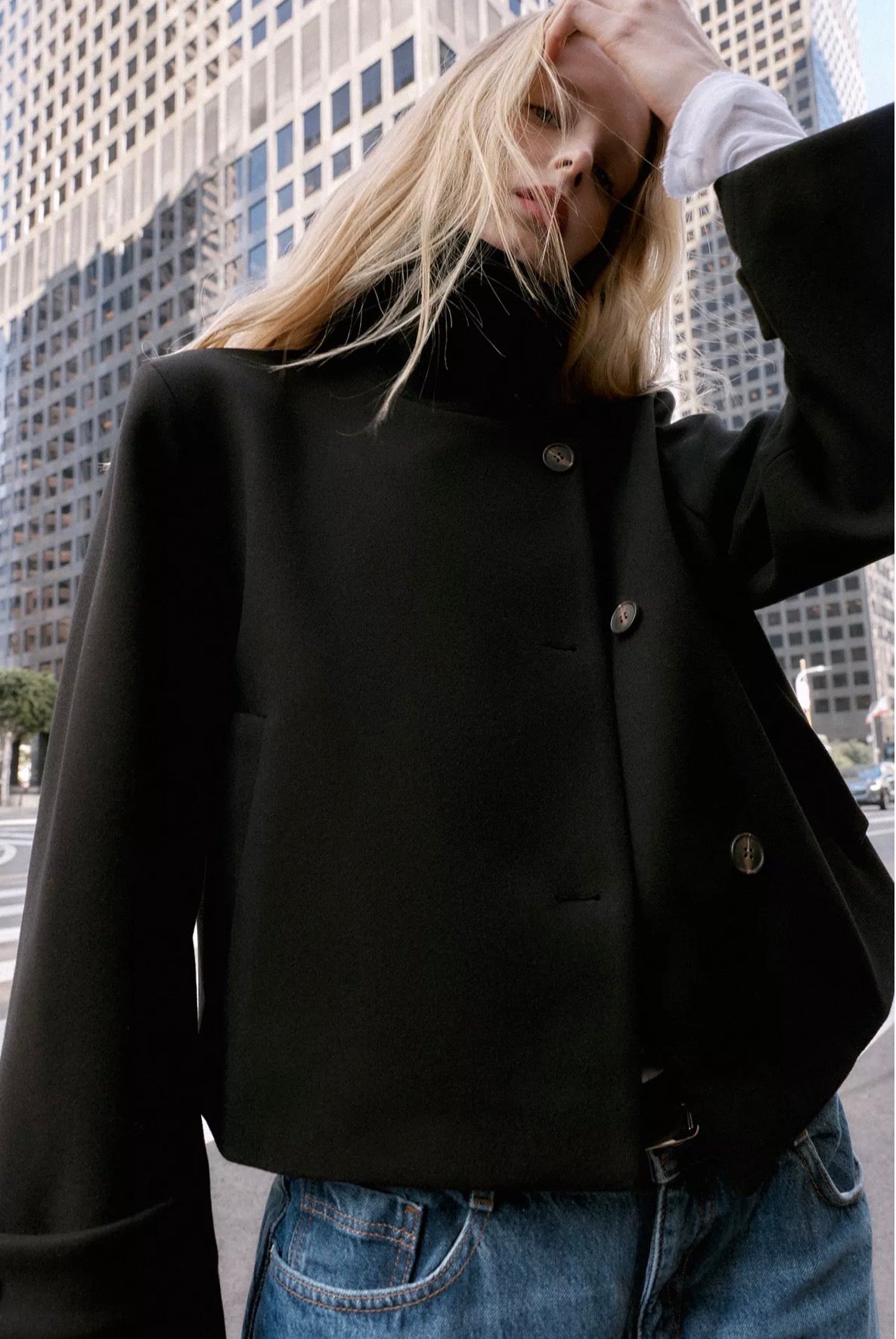 Manteau court col montant