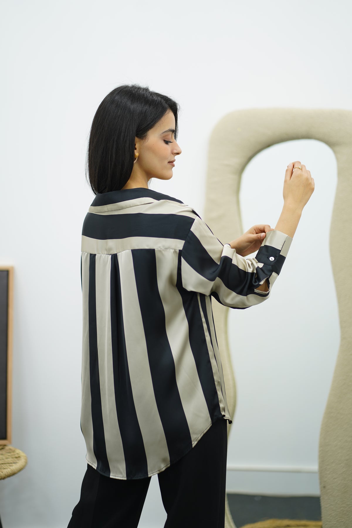 Chemise en satin à rayures