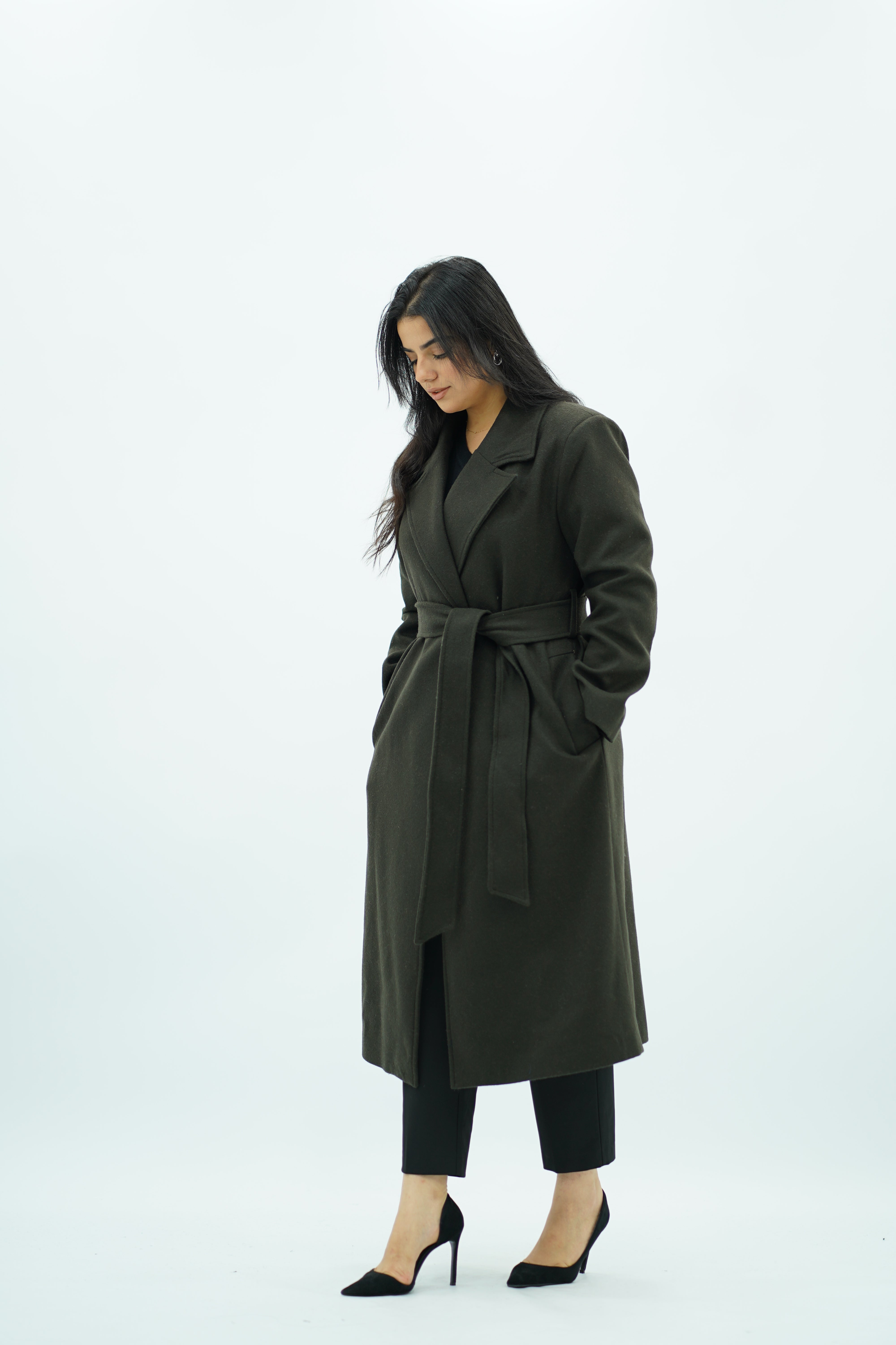 Manteau ajusté avec ceinture