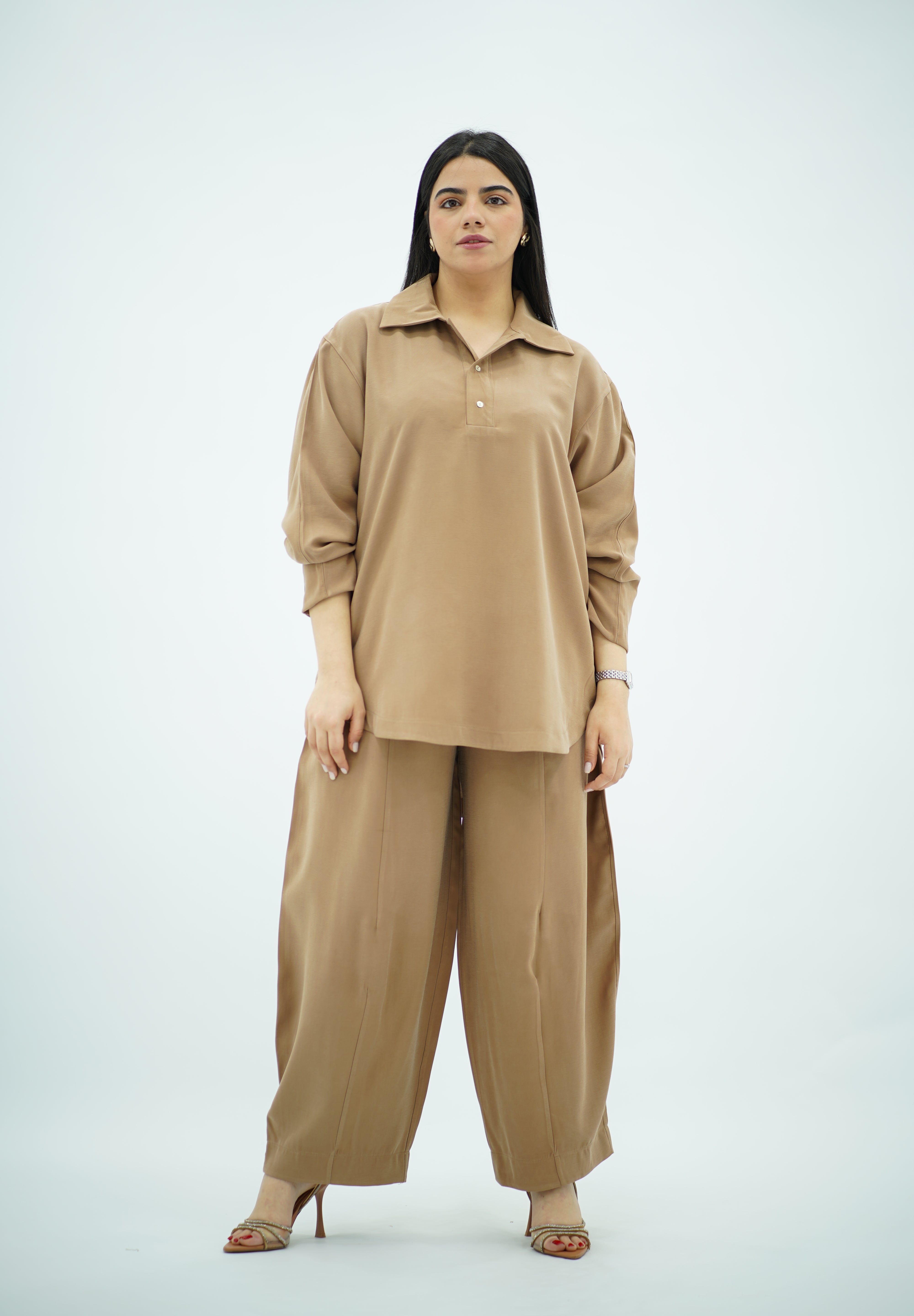Ensemble style Ballonné Camel