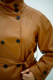 Trensh col montant en similicuir -camel