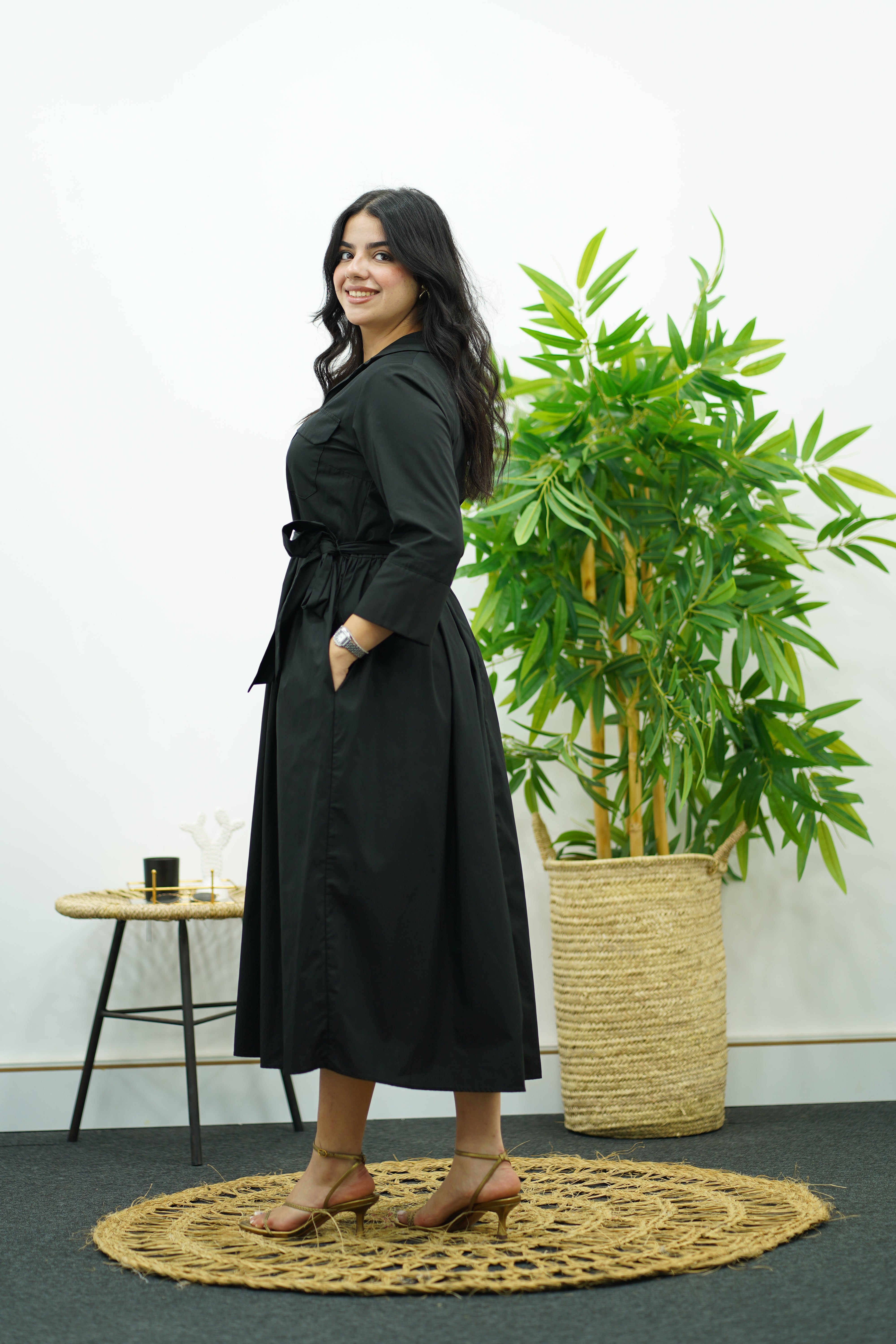 Robe noire à ceinture - En popeline