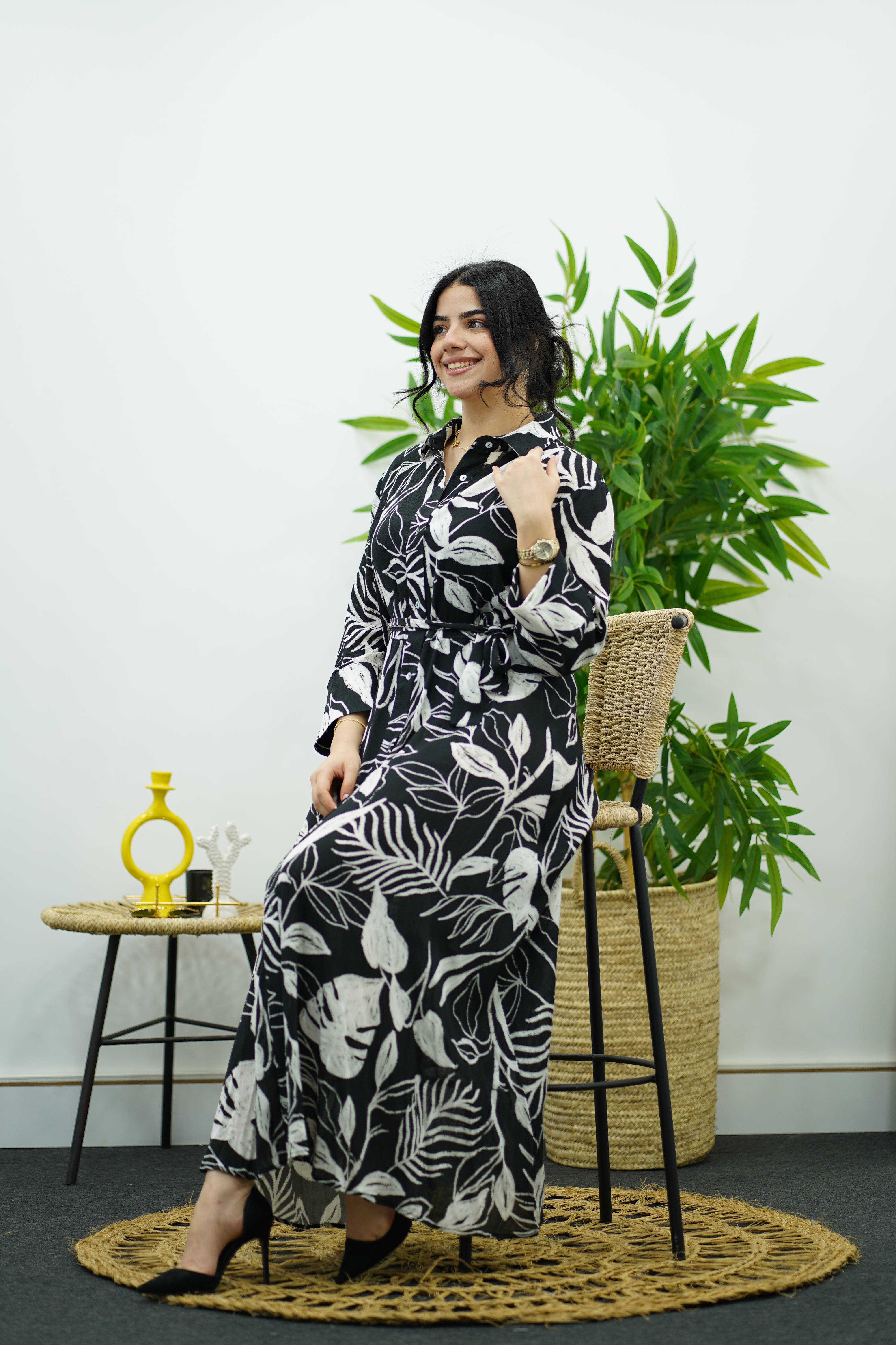 Robe Fleurie Élégante avec Ceinture – Chic Intemporel