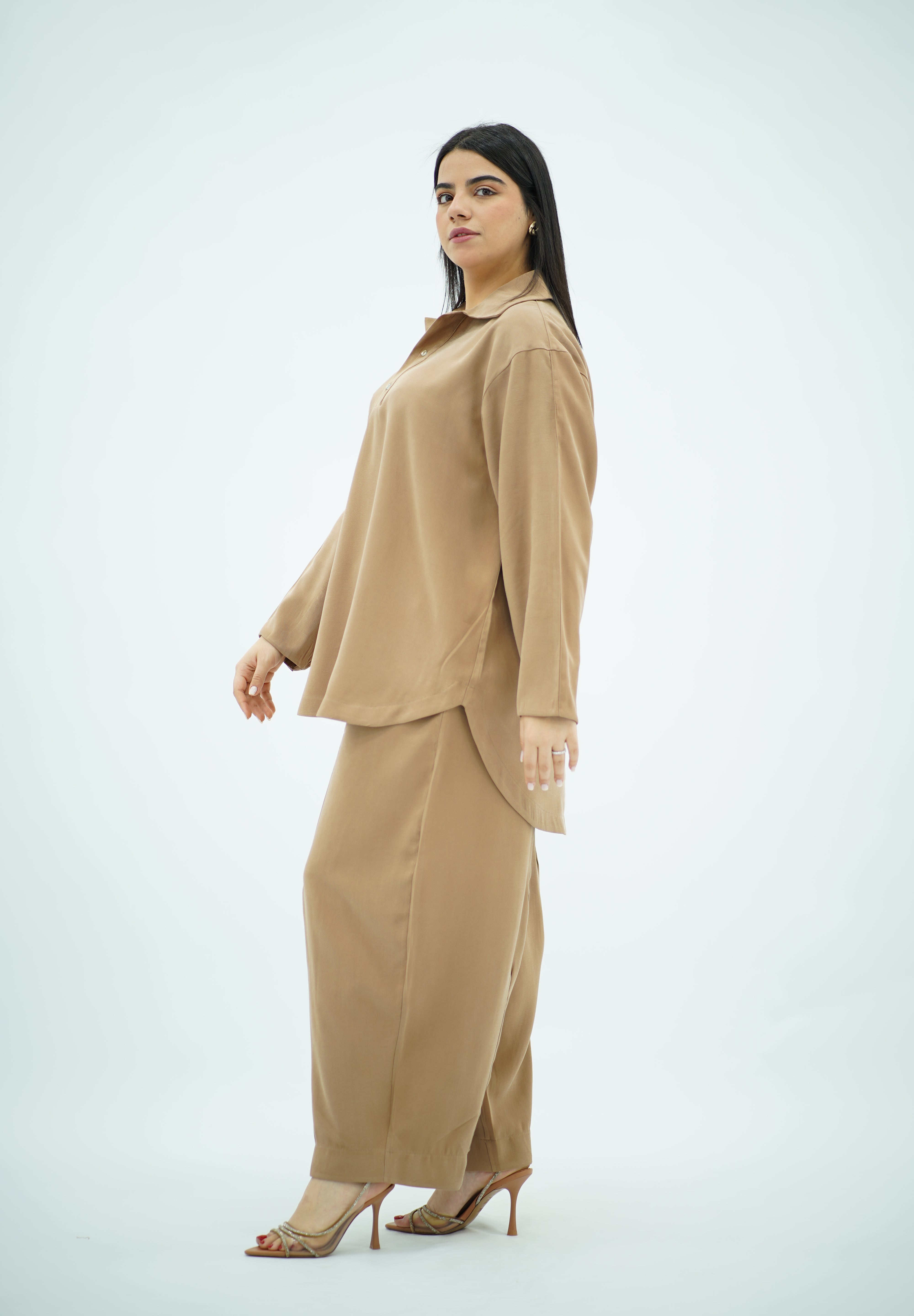 Ensemble style Ballonné Camel