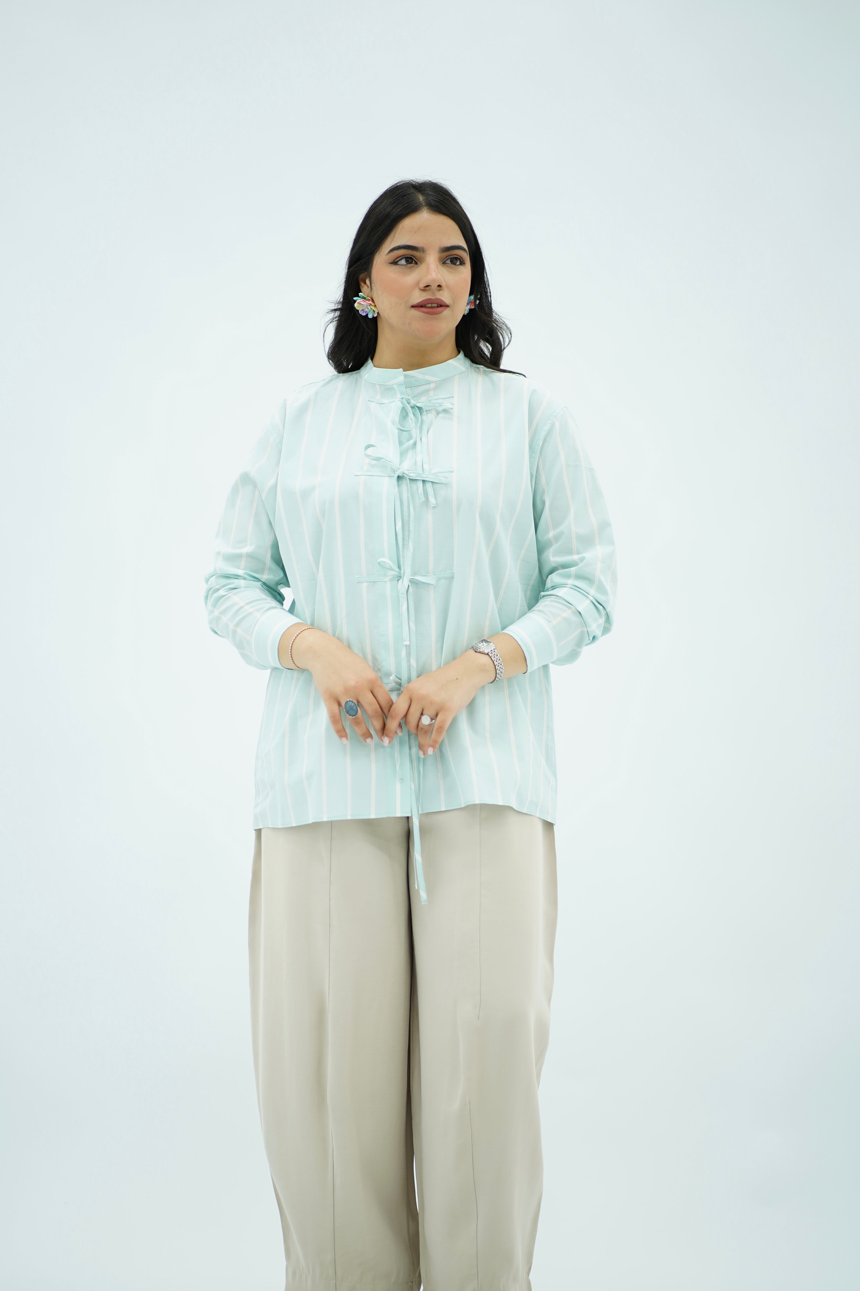 Chemise vert menthe clair à nœud