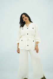 Ensemble blanc en crêpe plissé