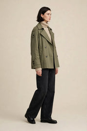 Trench Courte Vert Olive – Double Boutonnage