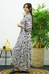 Robe Blanche et Noir Élégante avec Ceinture
