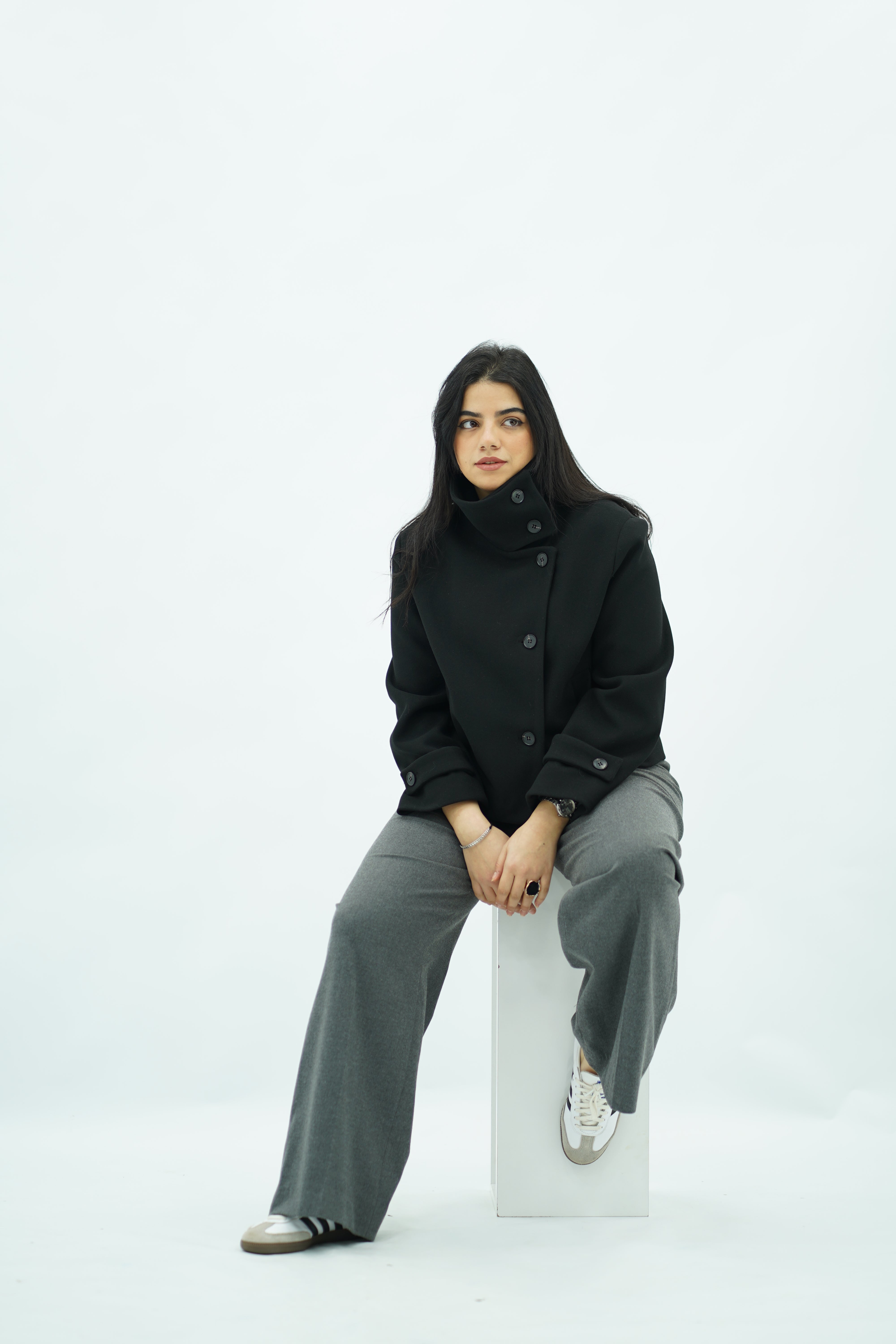 Manteau court col montant