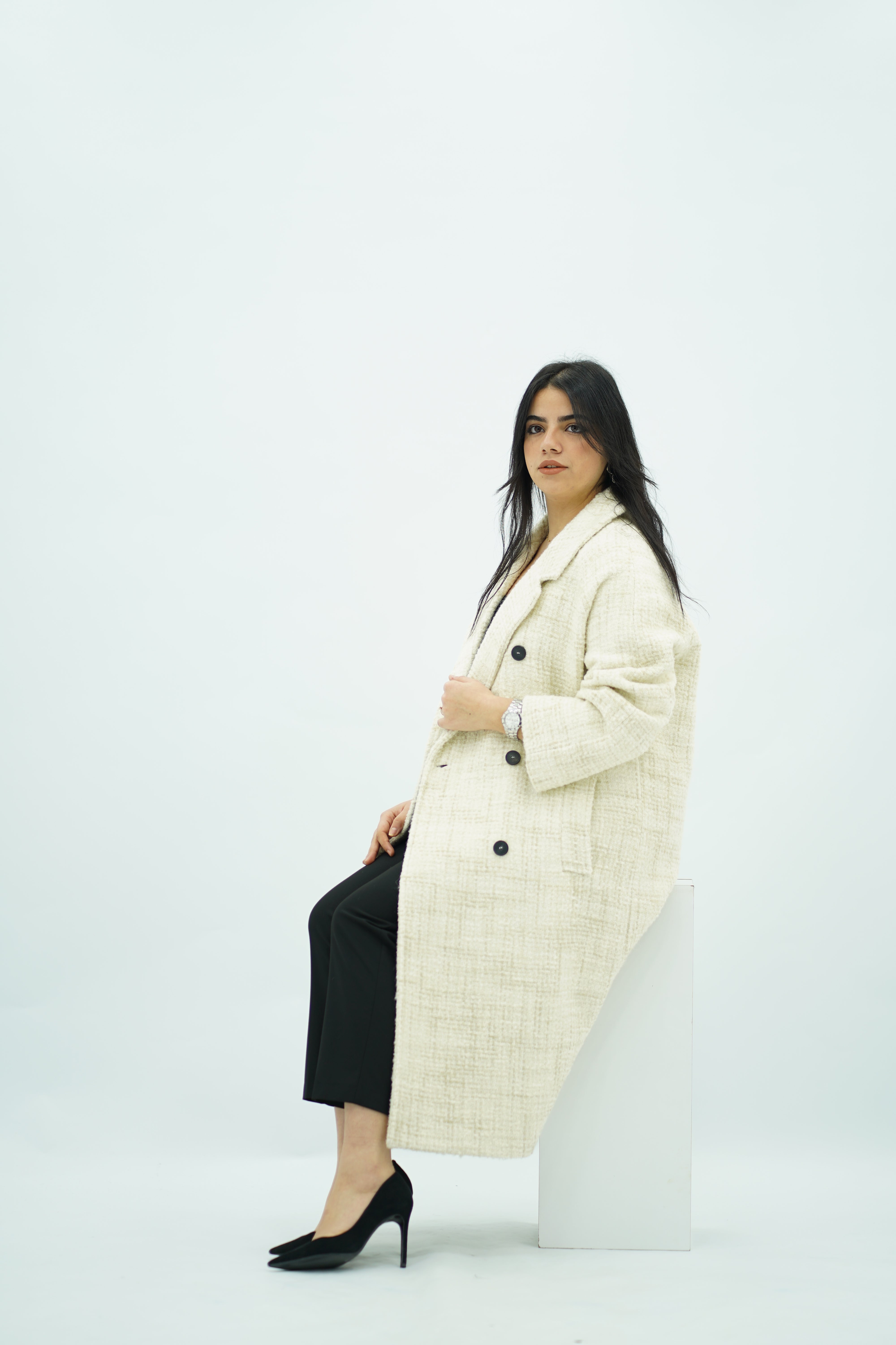 Manteau long écru texturé