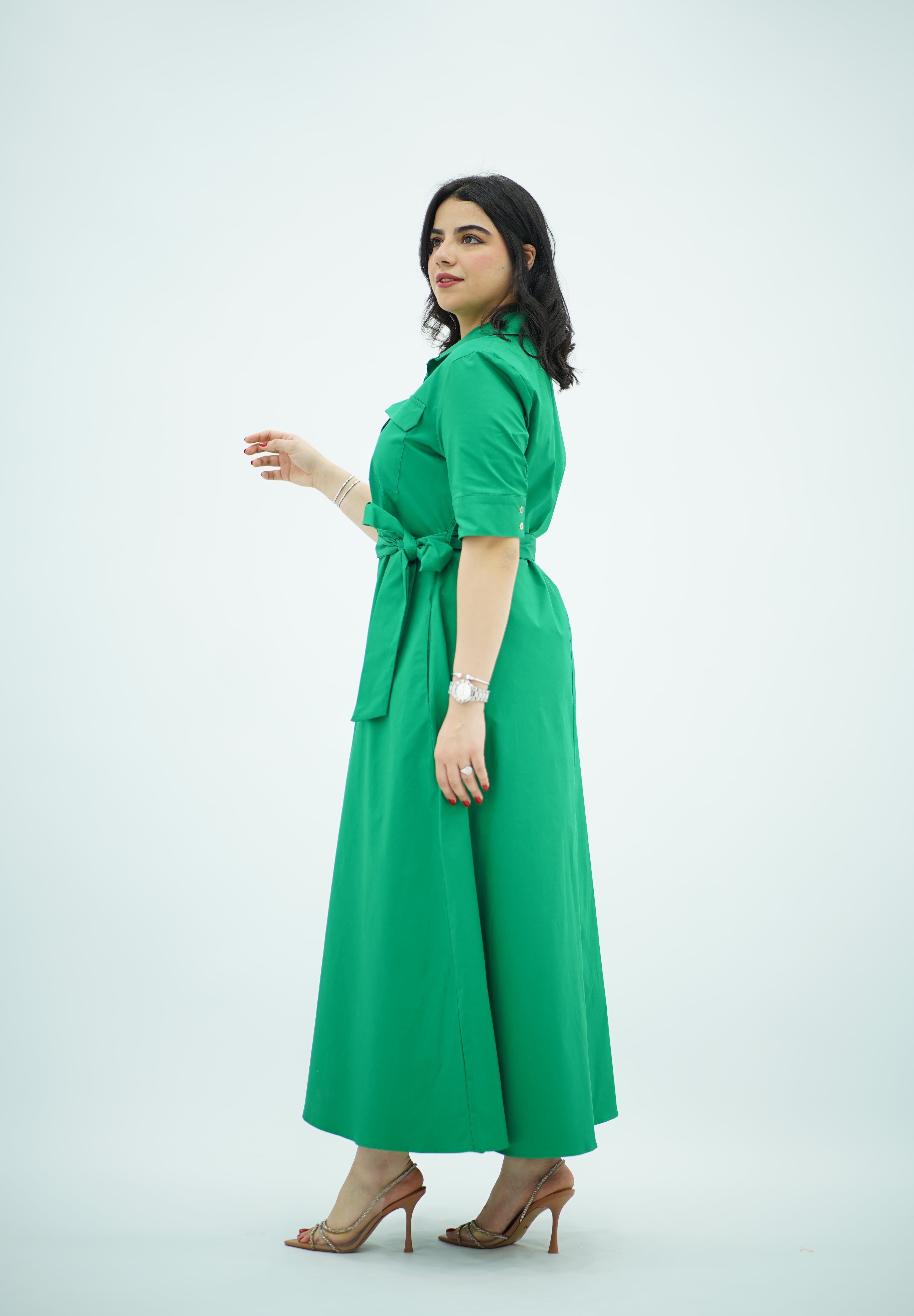 Robe chemise midi ceinturée 💚