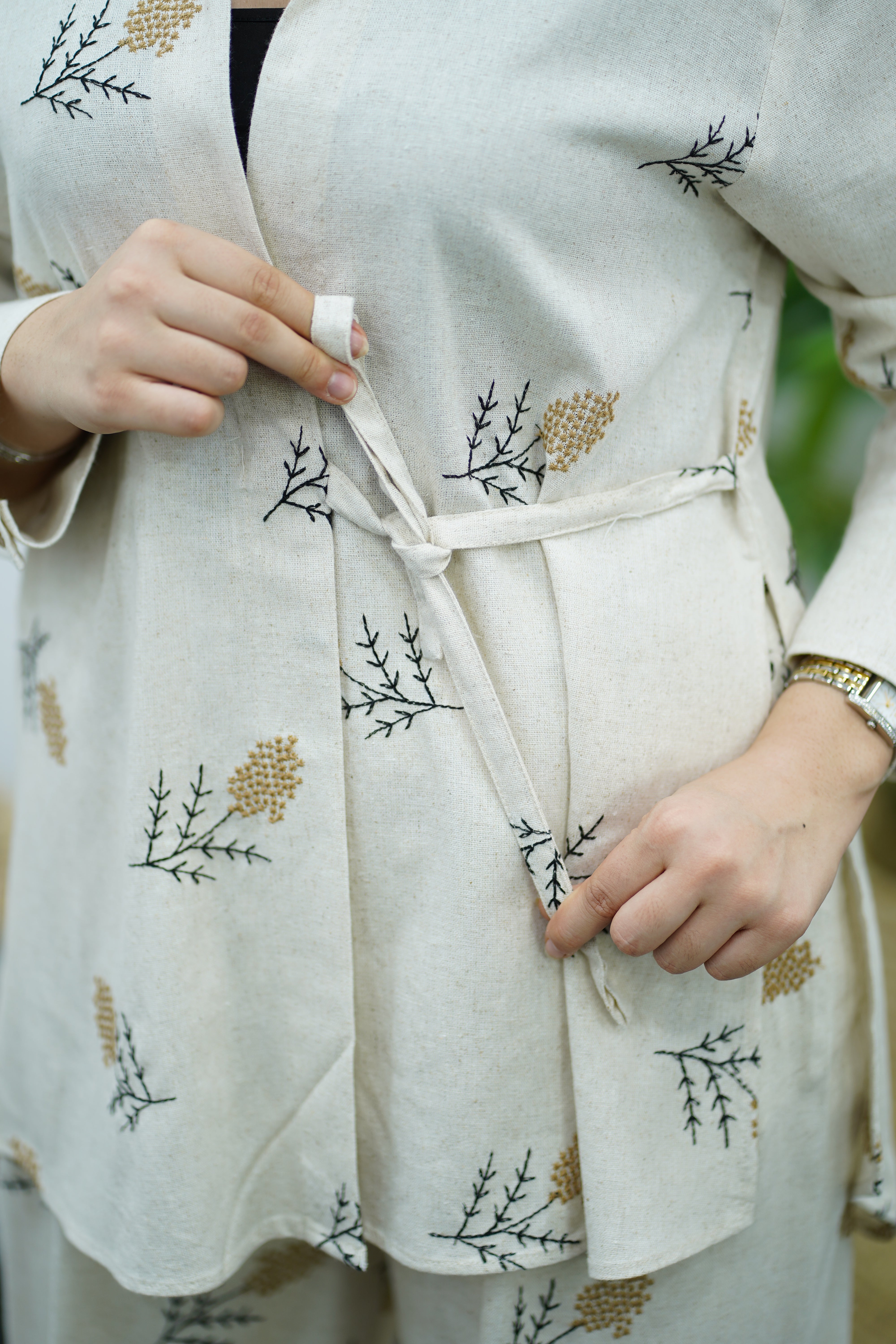 Ensemble en Lin Brodé avec Ceinture