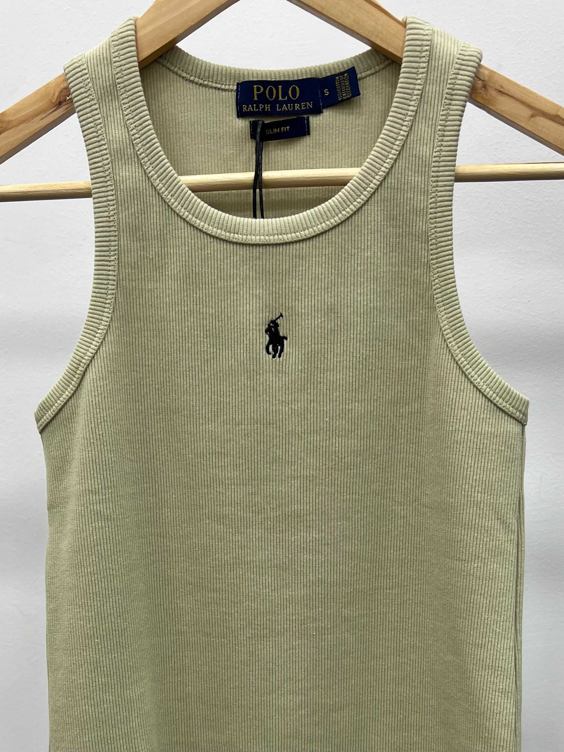 Débardeur basique chic