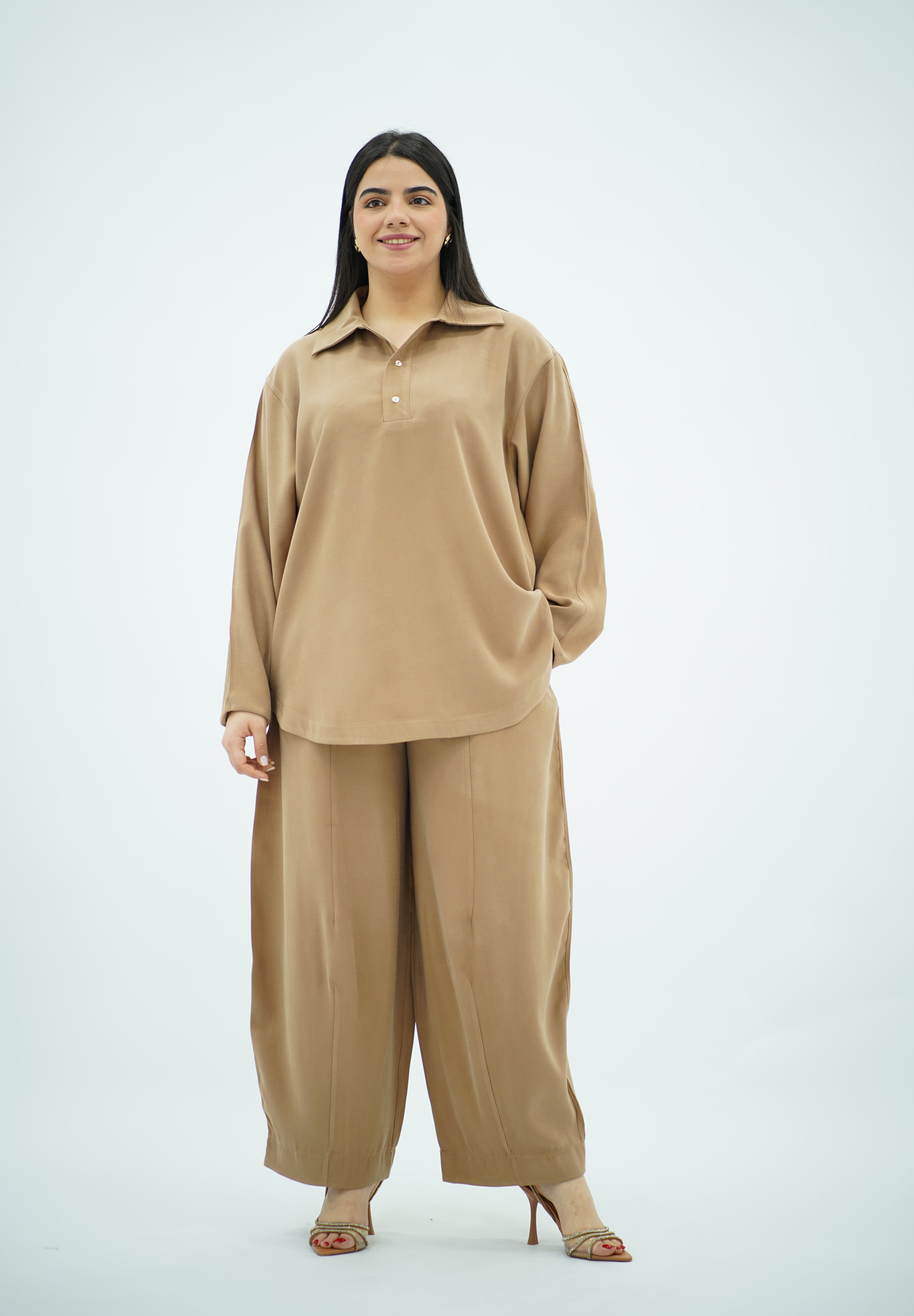 Ensemble style Ballonné Camel