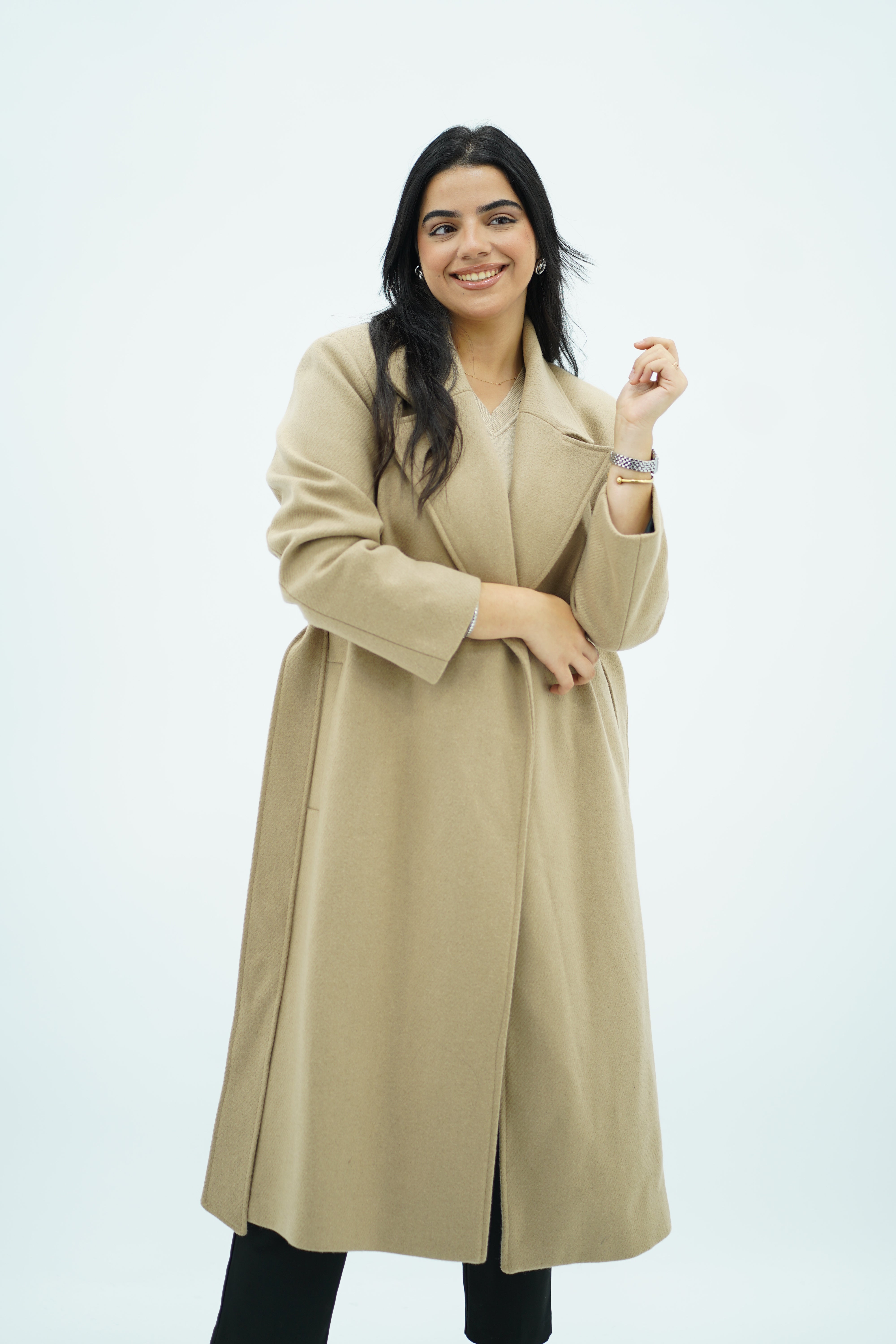 Manteau ajusté avec ceinture