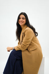 Manteau long camel à coupe droite
