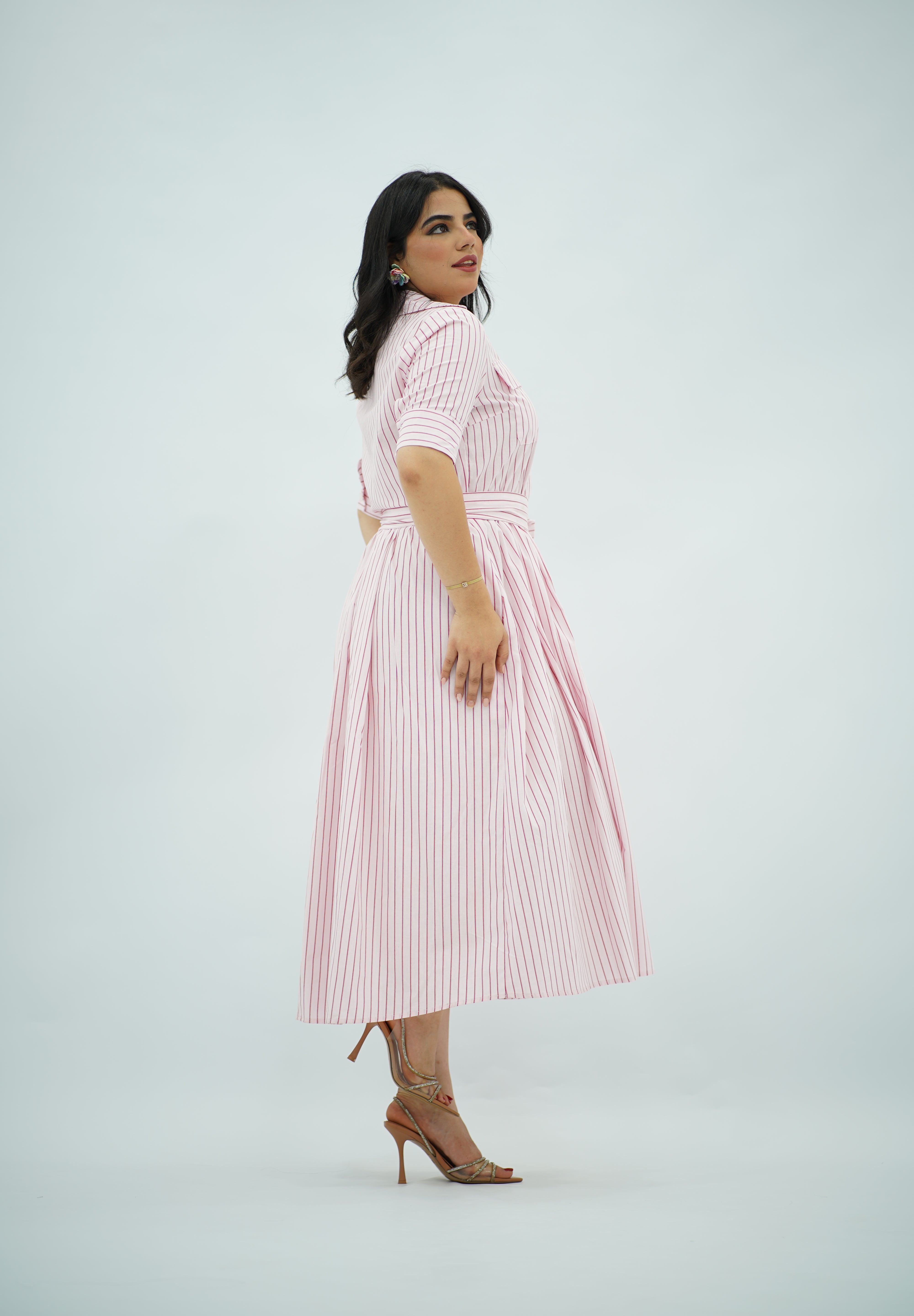 Robe midi chemisier à rayures roses et blanches